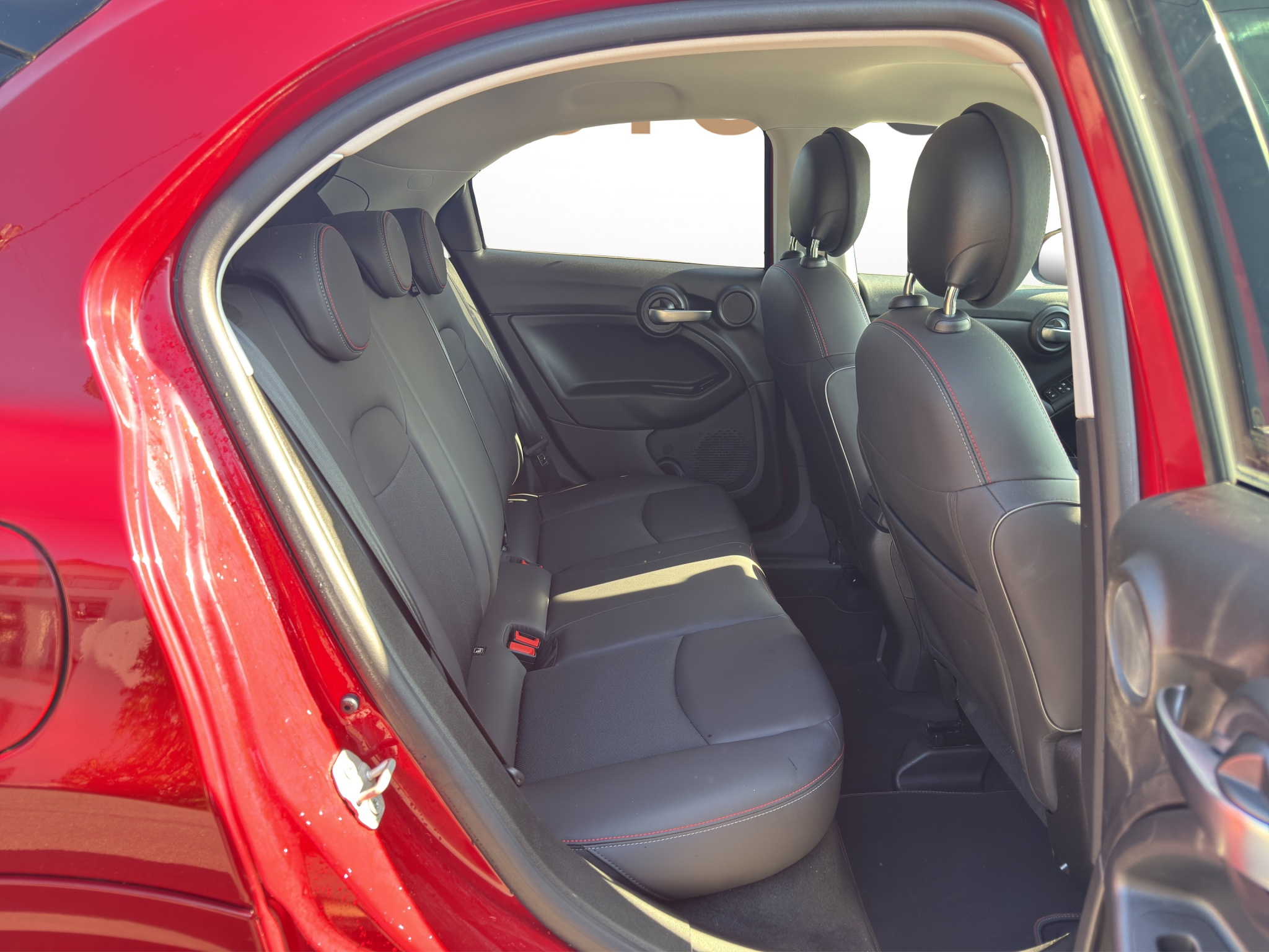 listing desktop thumbnail image 11