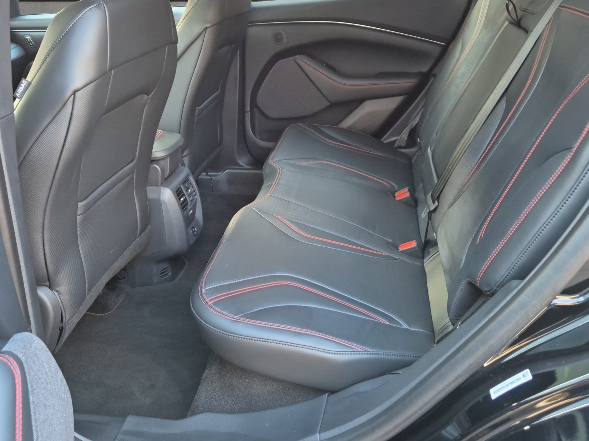 listing desktop thumbnail image 18