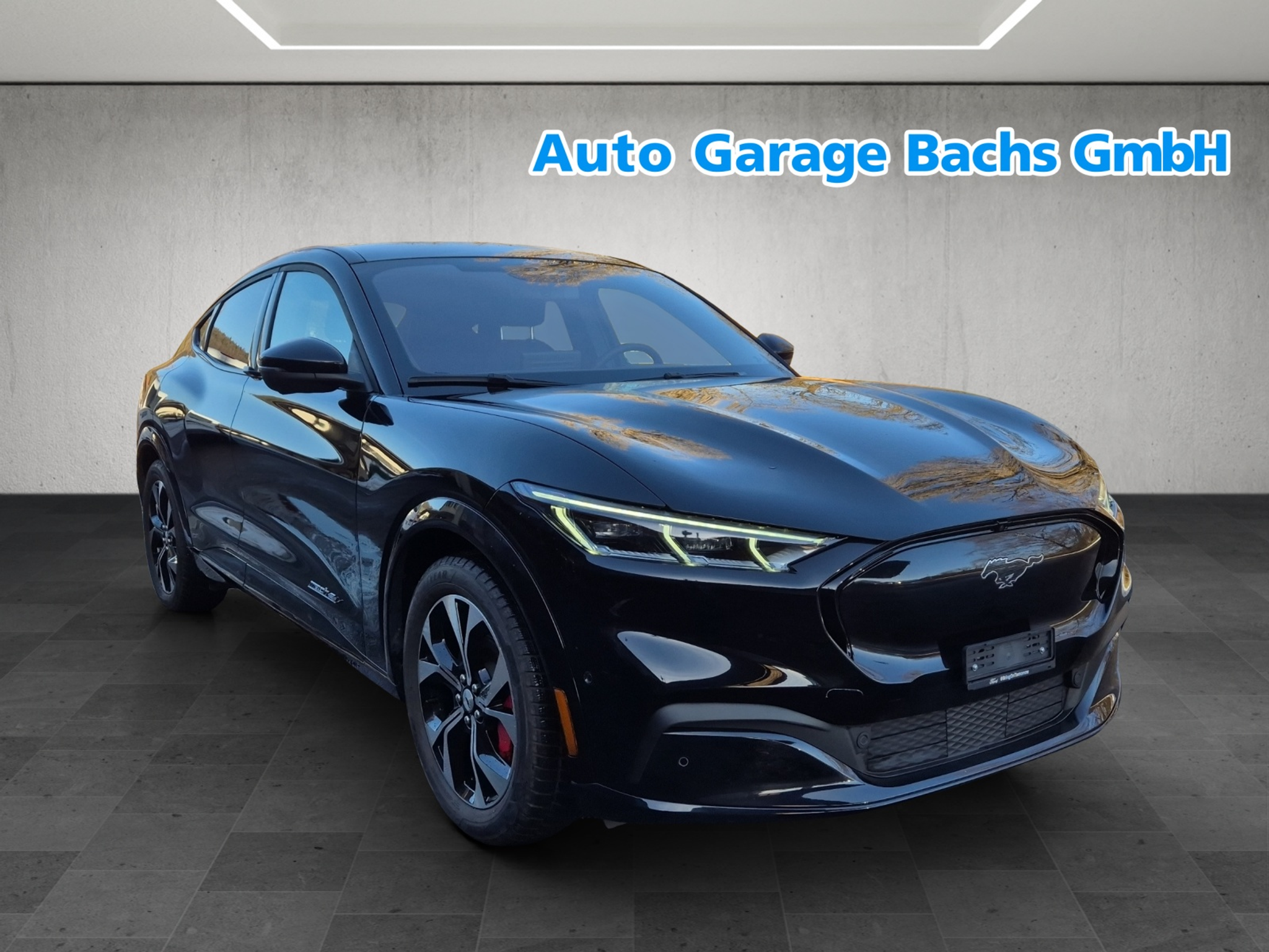 listing desktop thumbnail image 1