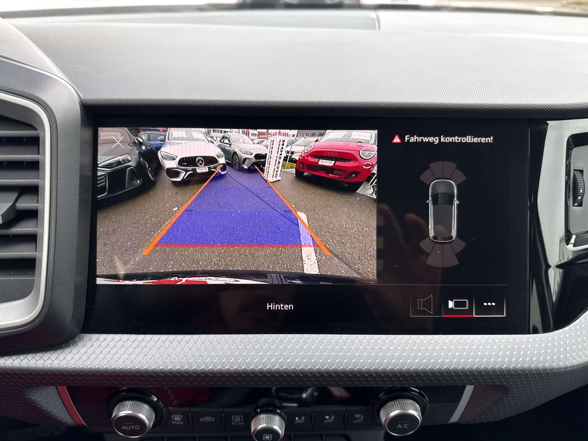 listing desktop thumbnail image 9