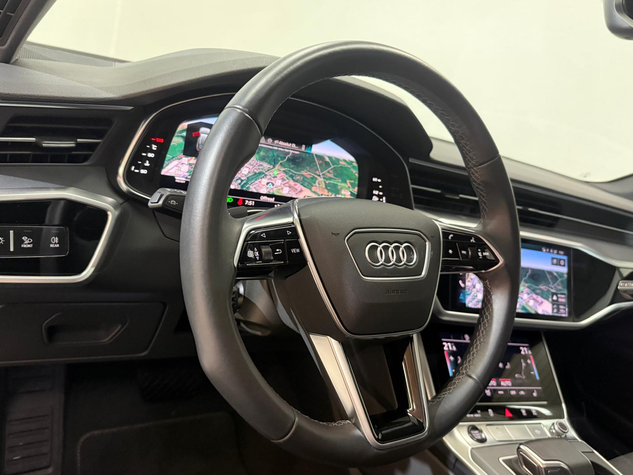 listing desktop thumbnail image 5