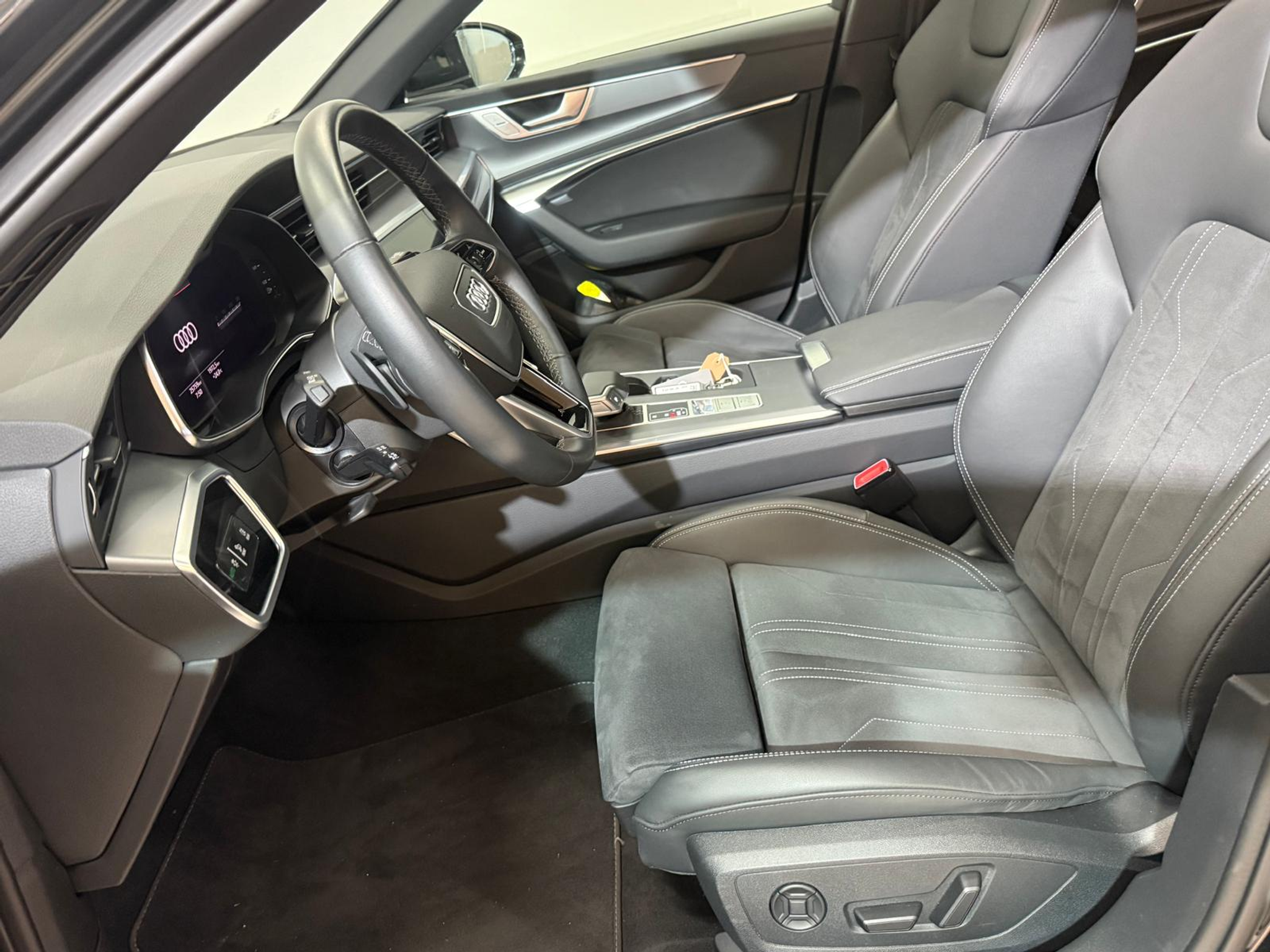 listing desktop thumbnail image 9