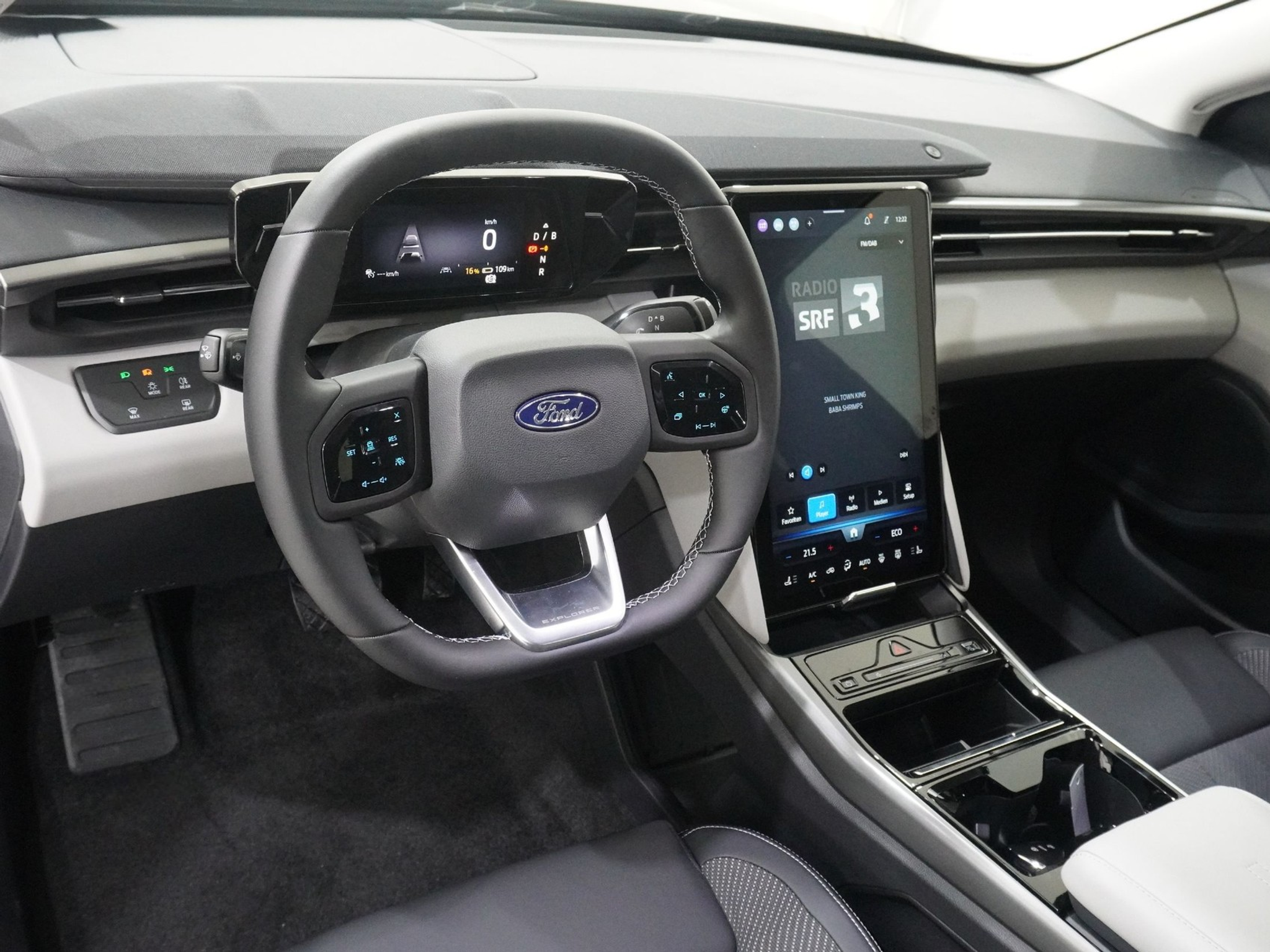 listing desktop thumbnail image 11