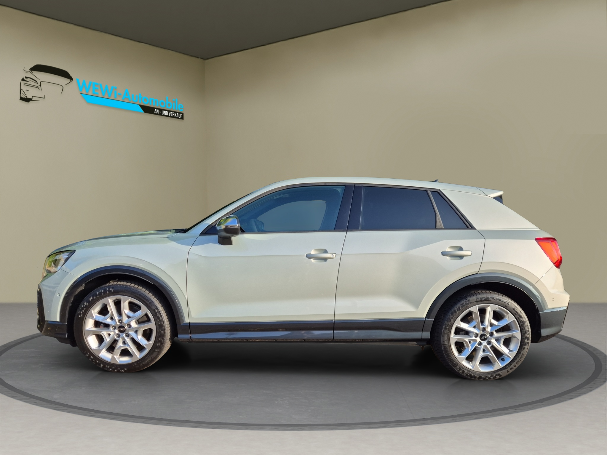 listing desktop thumbnail image 3