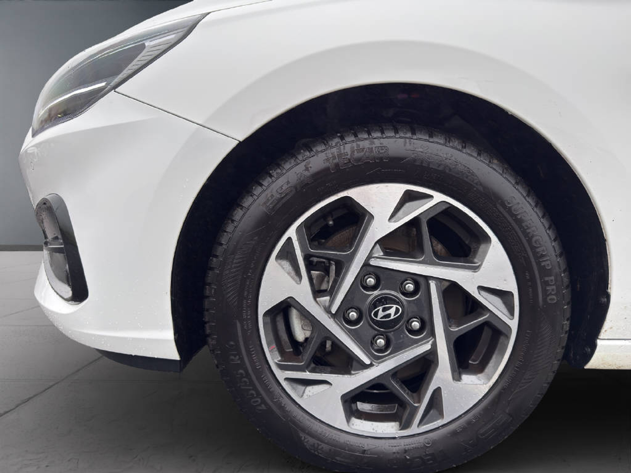 listing desktop thumbnail image 13