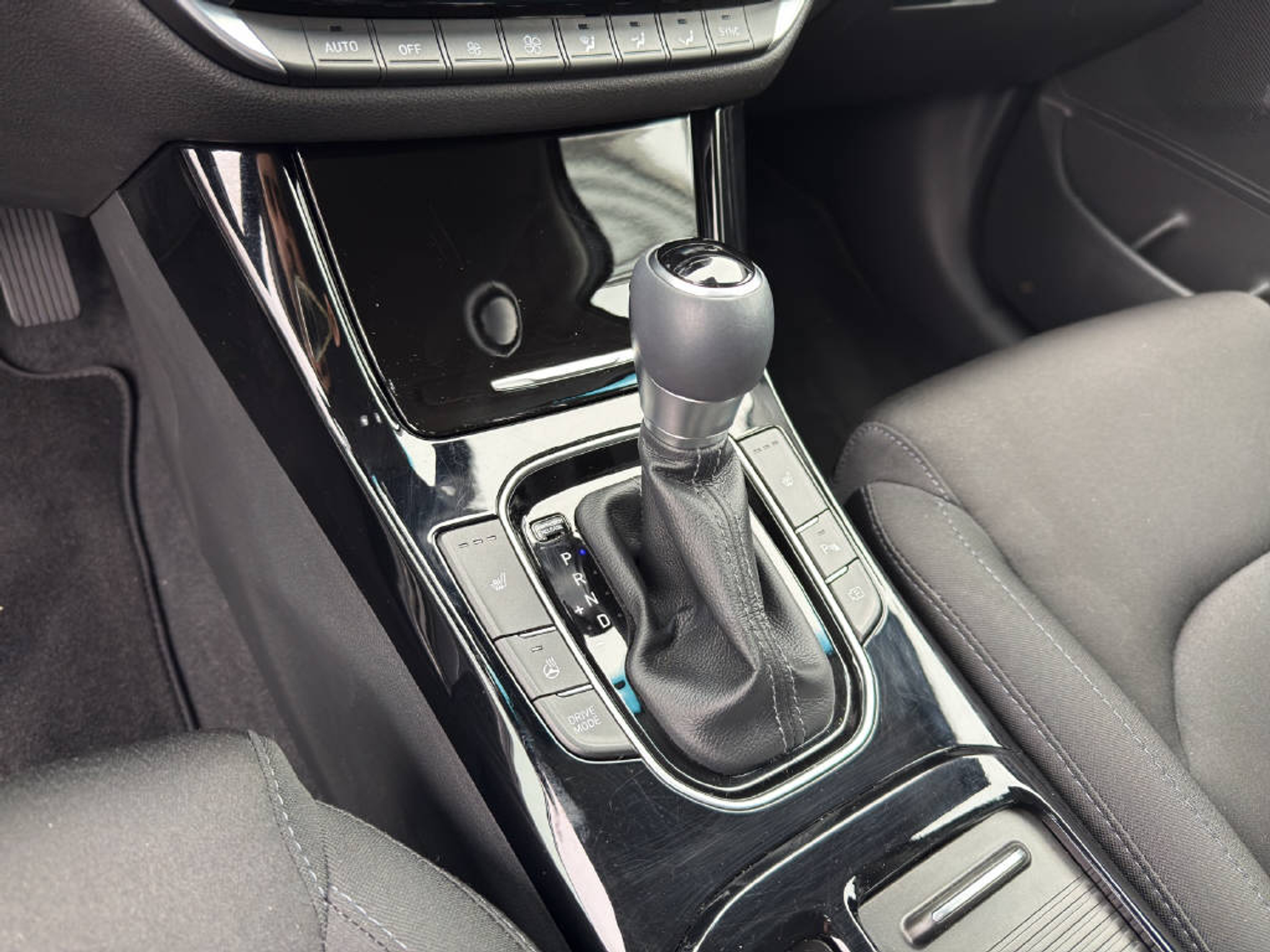 listing desktop thumbnail image 7