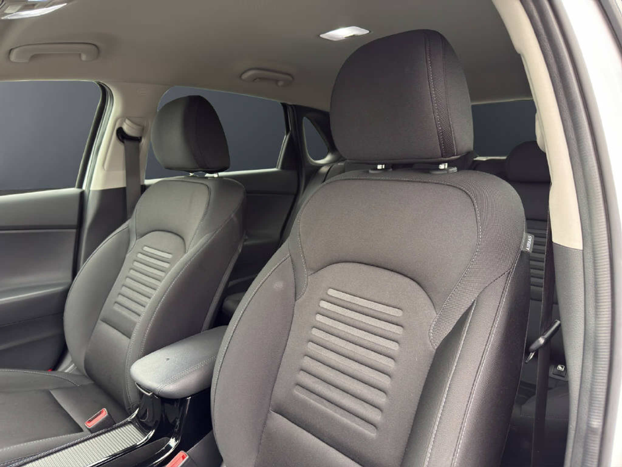 listing desktop thumbnail image 14