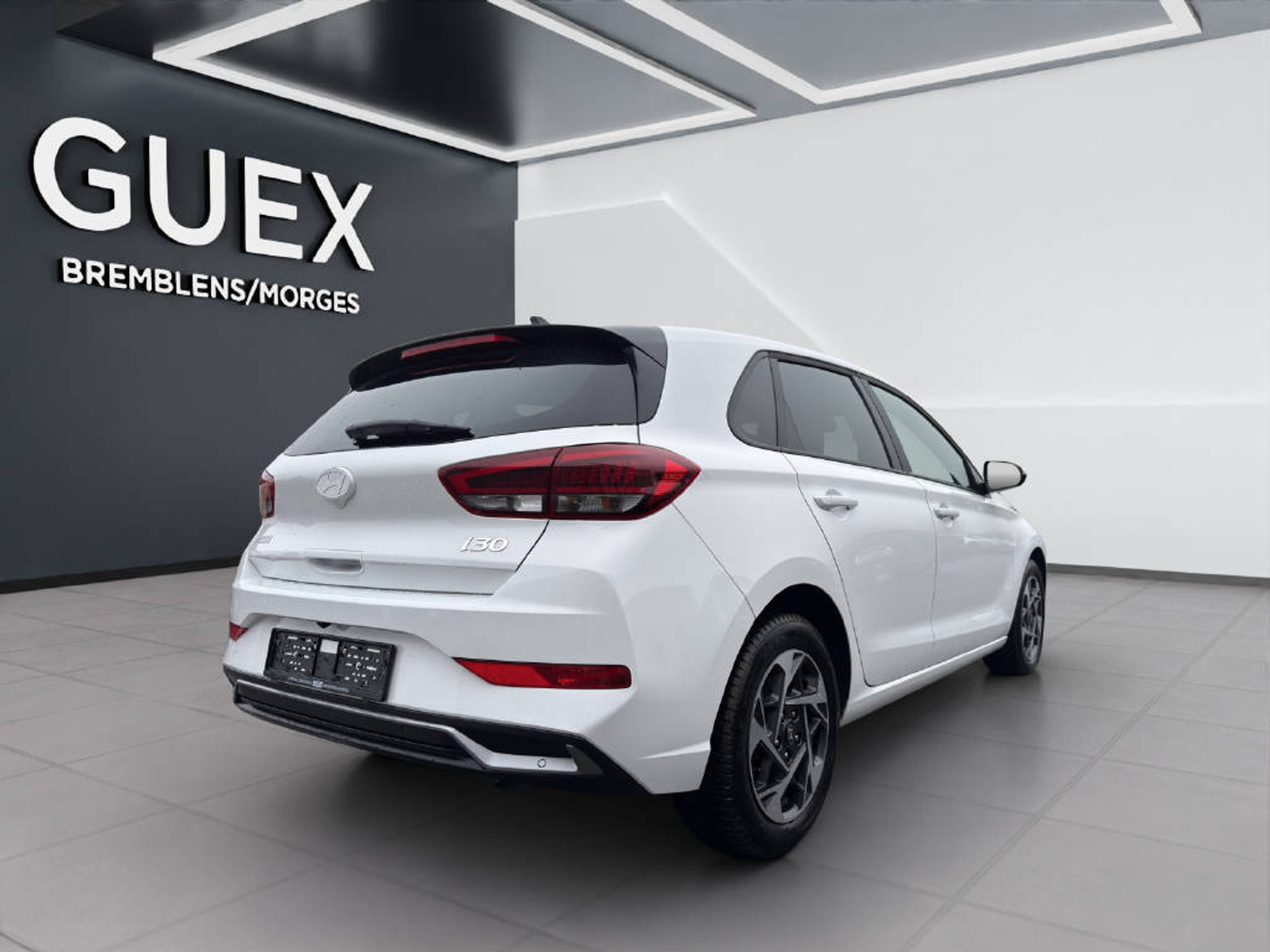 listing desktop thumbnail image 4