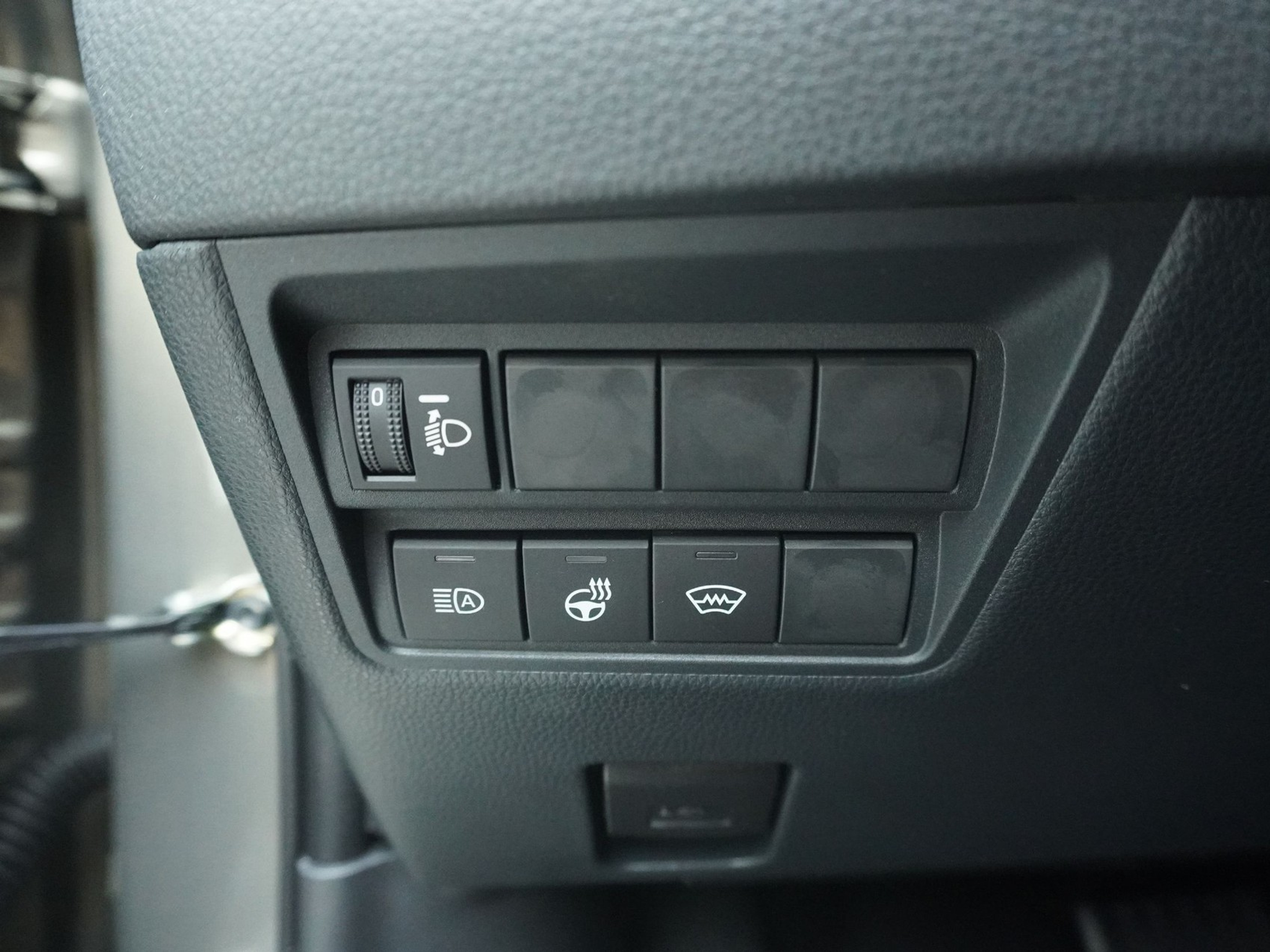 listing desktop thumbnail image 19