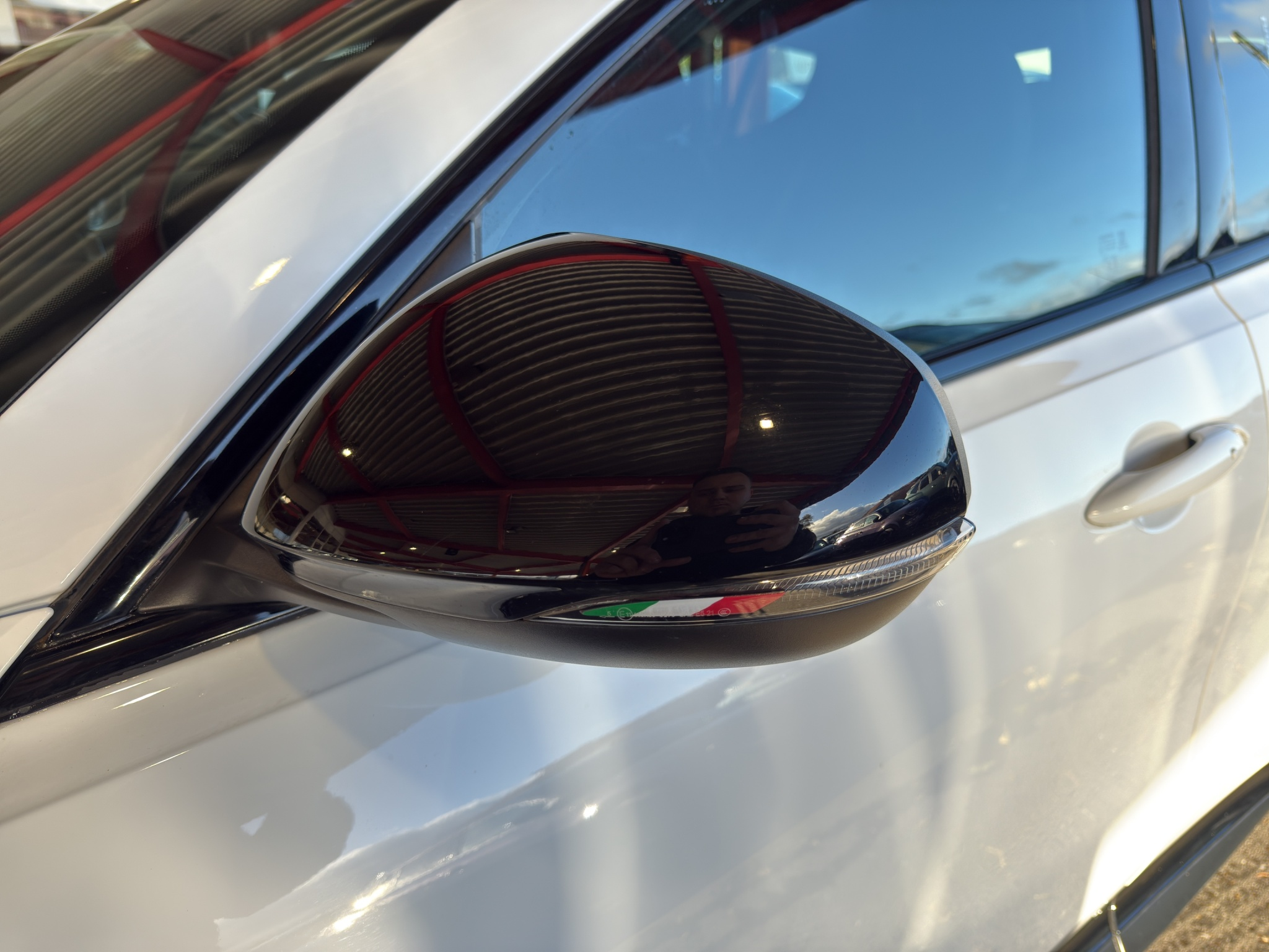 listing desktop thumbnail image 21