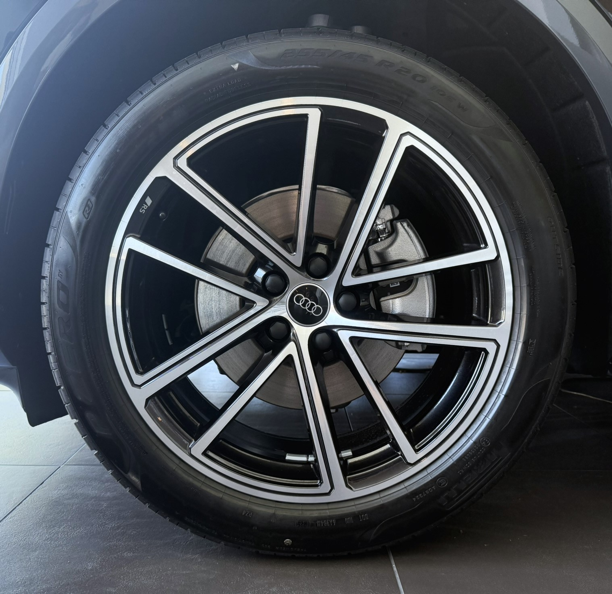 listing desktop thumbnail image 2