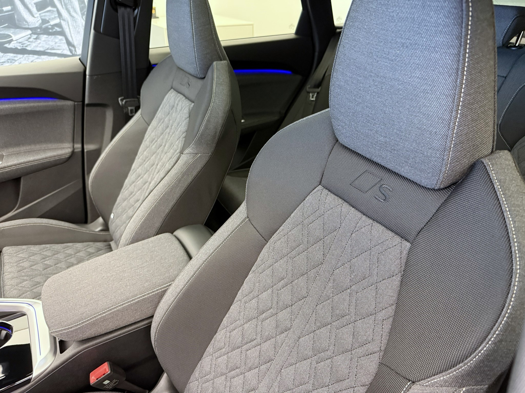 listing desktop thumbnail image 6