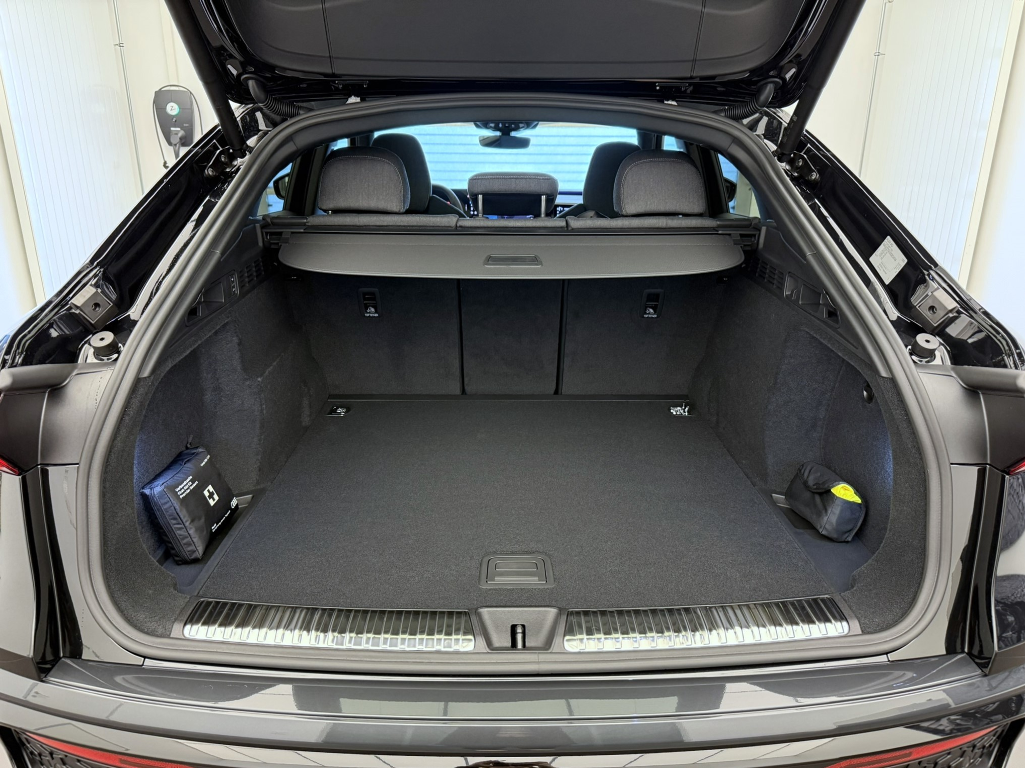 listing desktop thumbnail image 20