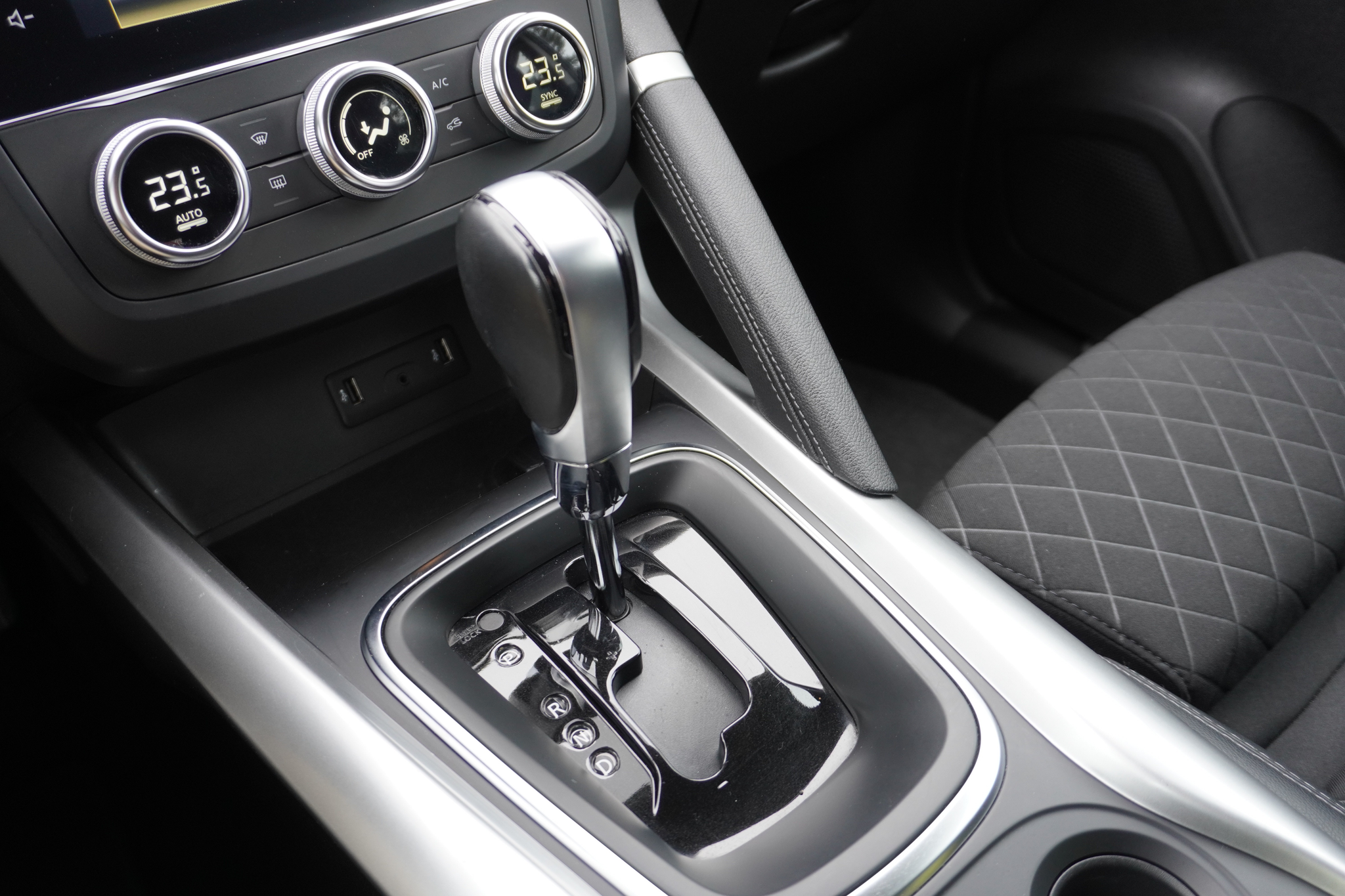 listing desktop thumbnail image 13