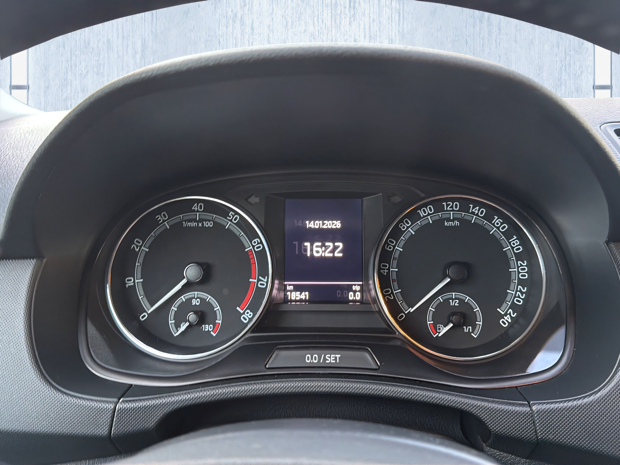 listing desktop thumbnail image 13