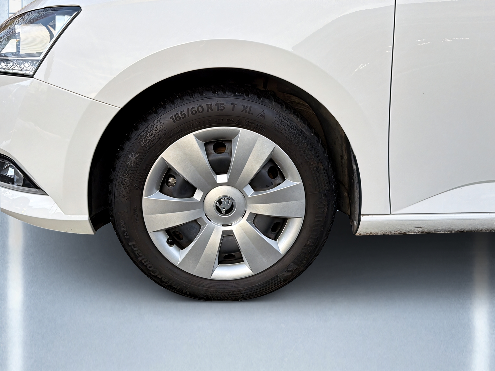 listing desktop thumbnail image 8