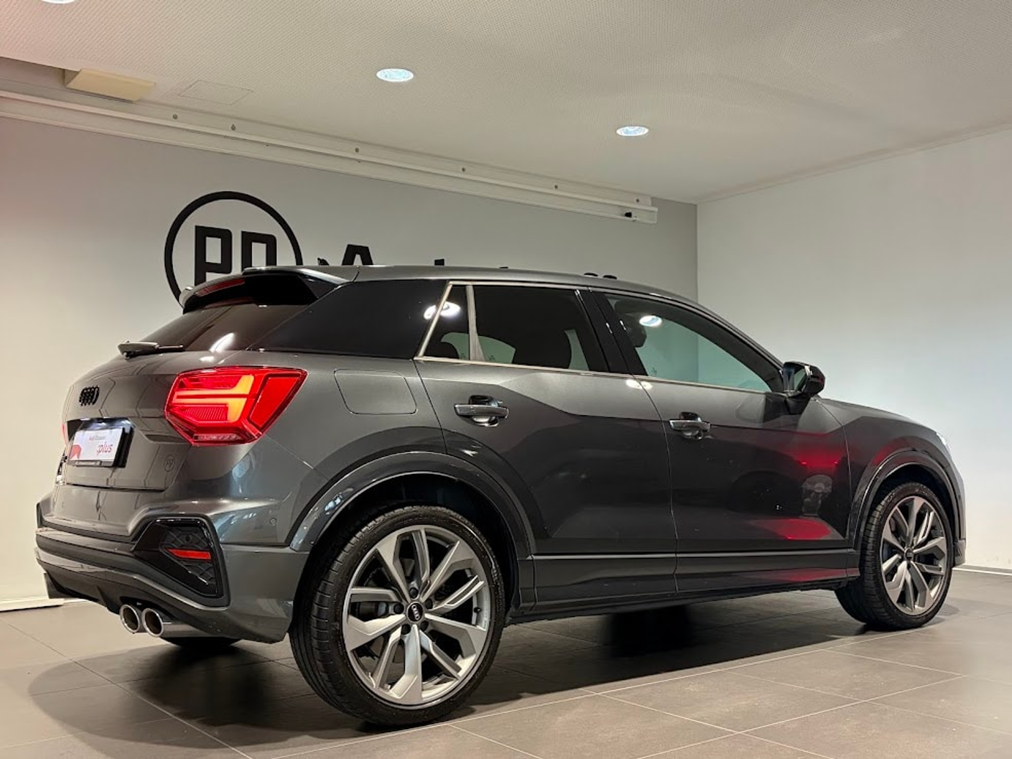 listing desktop thumbnail image 14