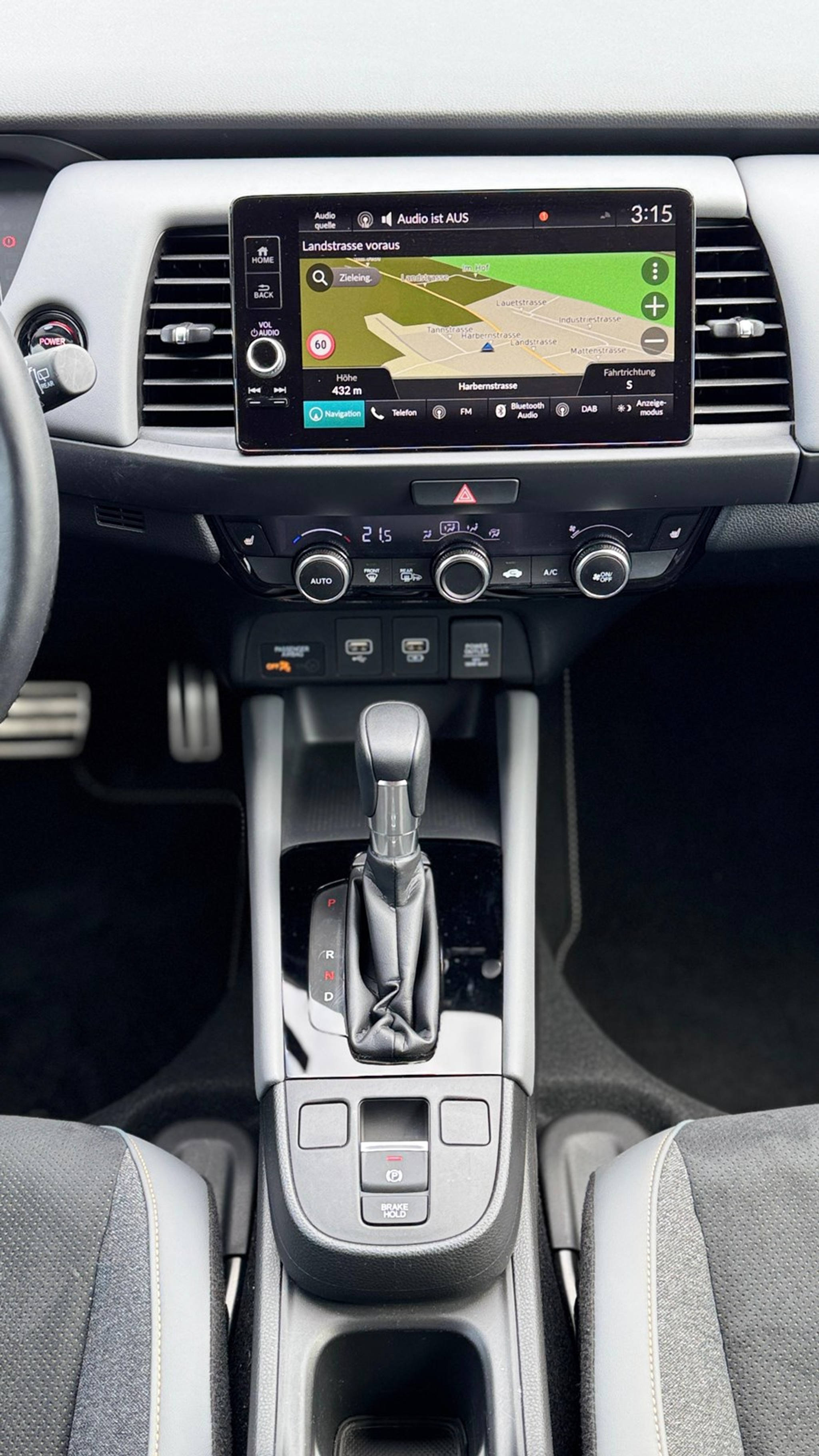 listing desktop thumbnail image 9