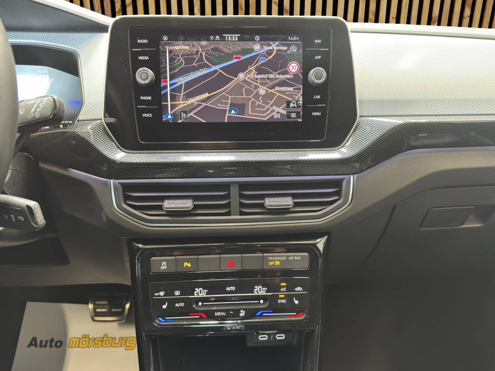 listing desktop thumbnail image 10