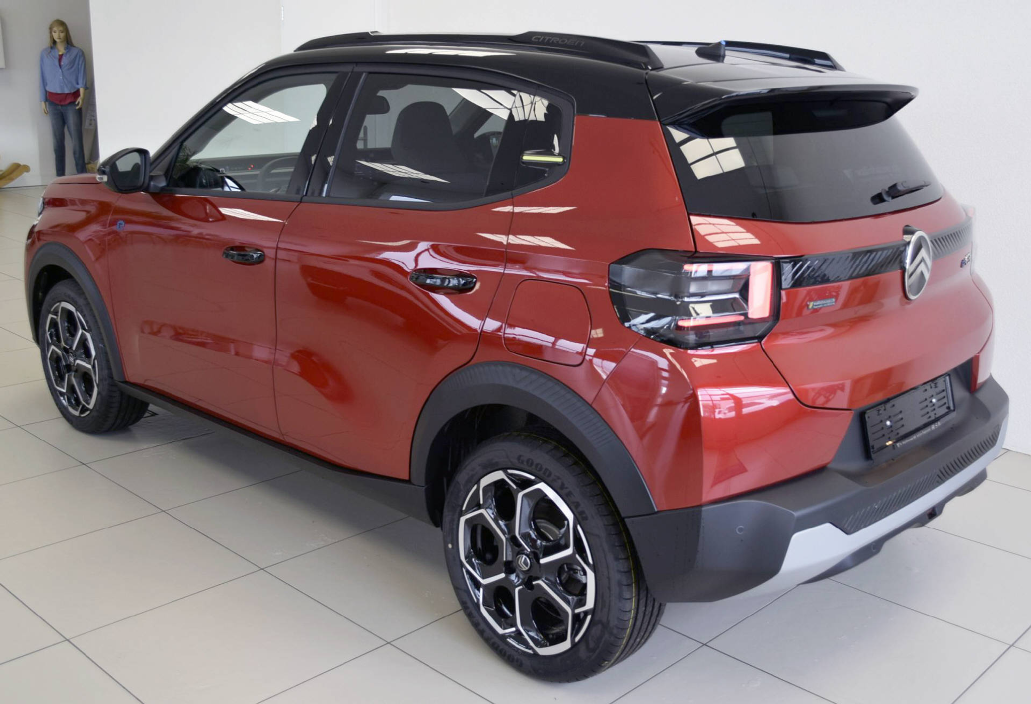 listing desktop thumbnail image 11