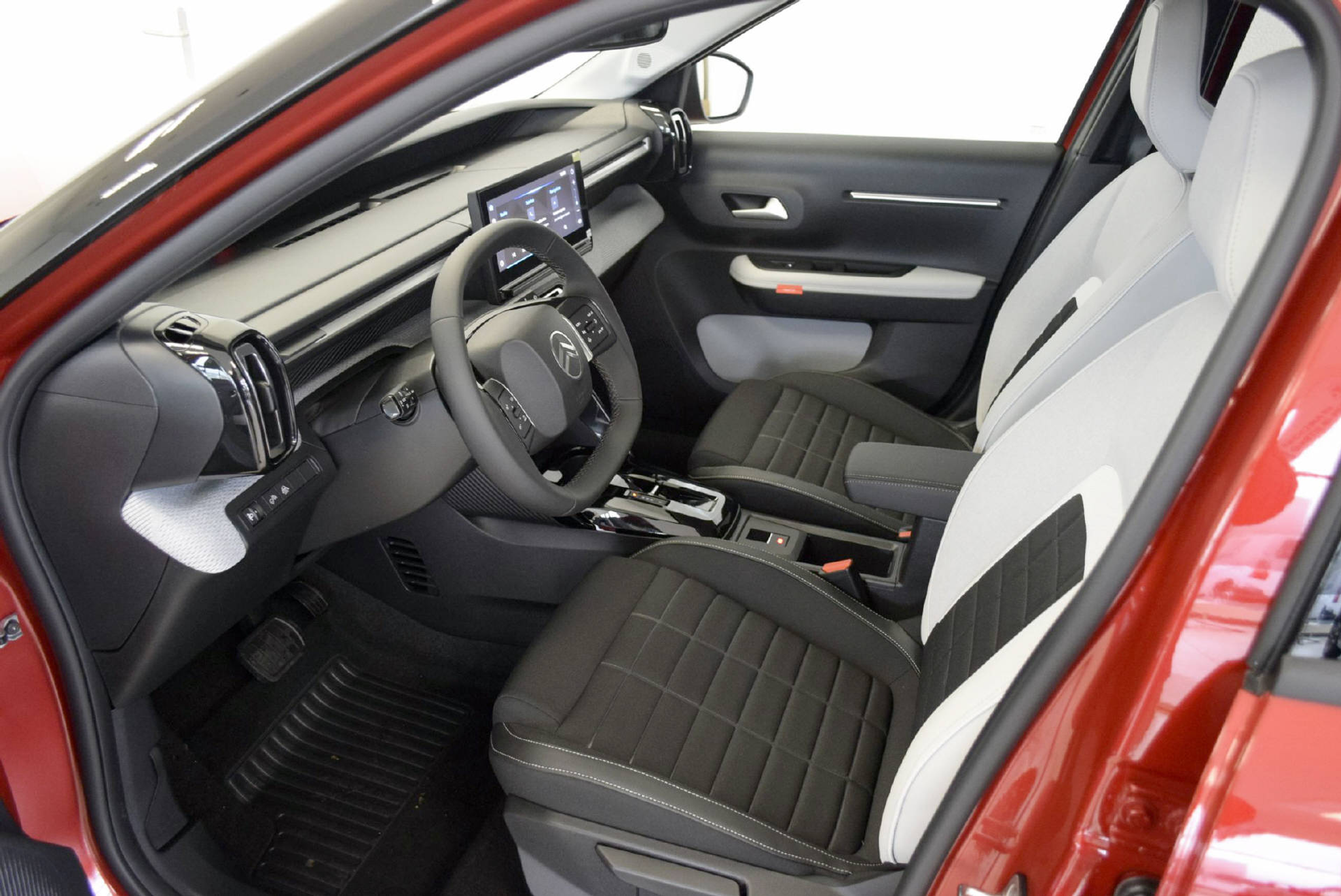 listing desktop thumbnail image 4