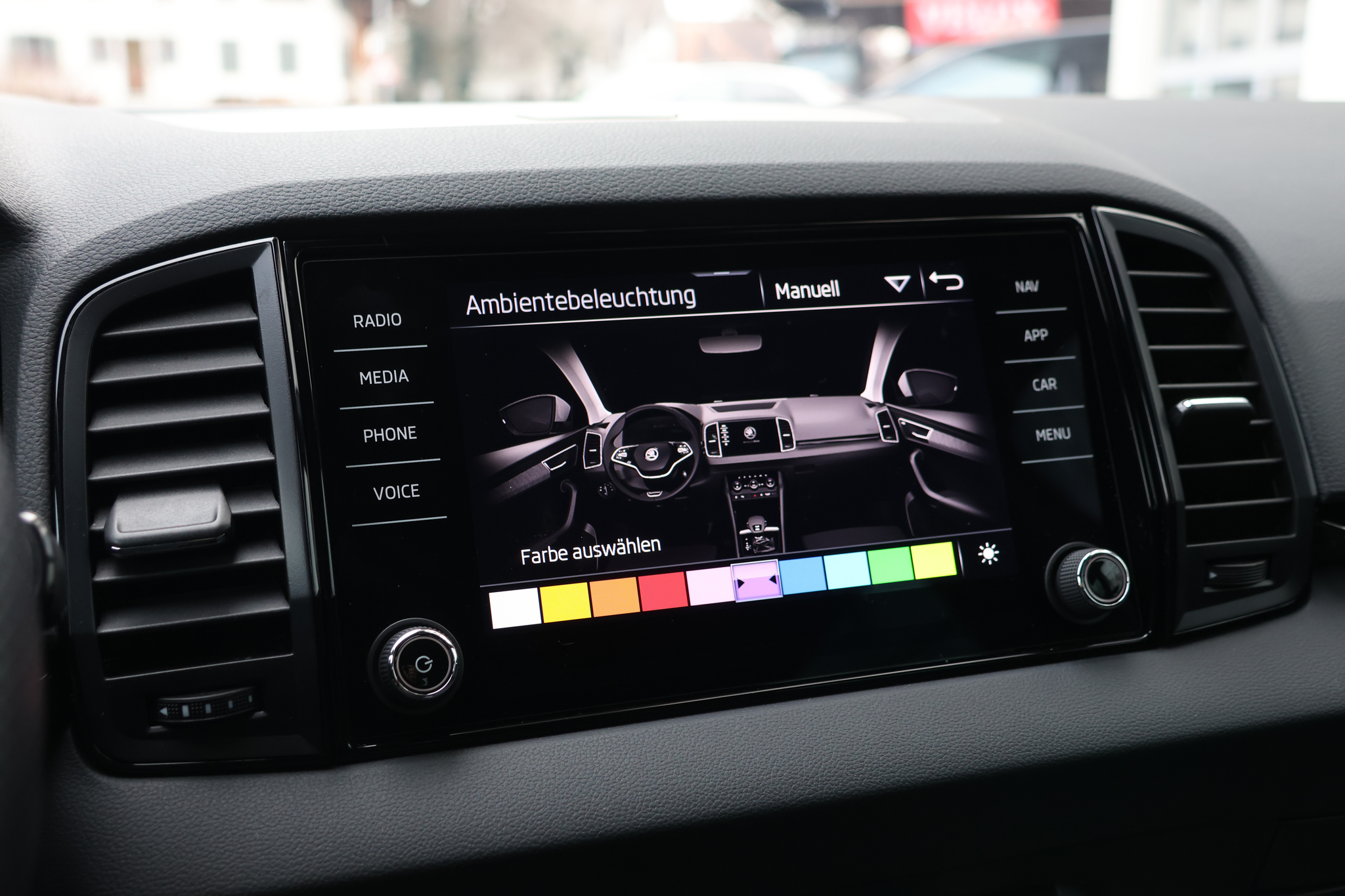 listing desktop thumbnail image 24