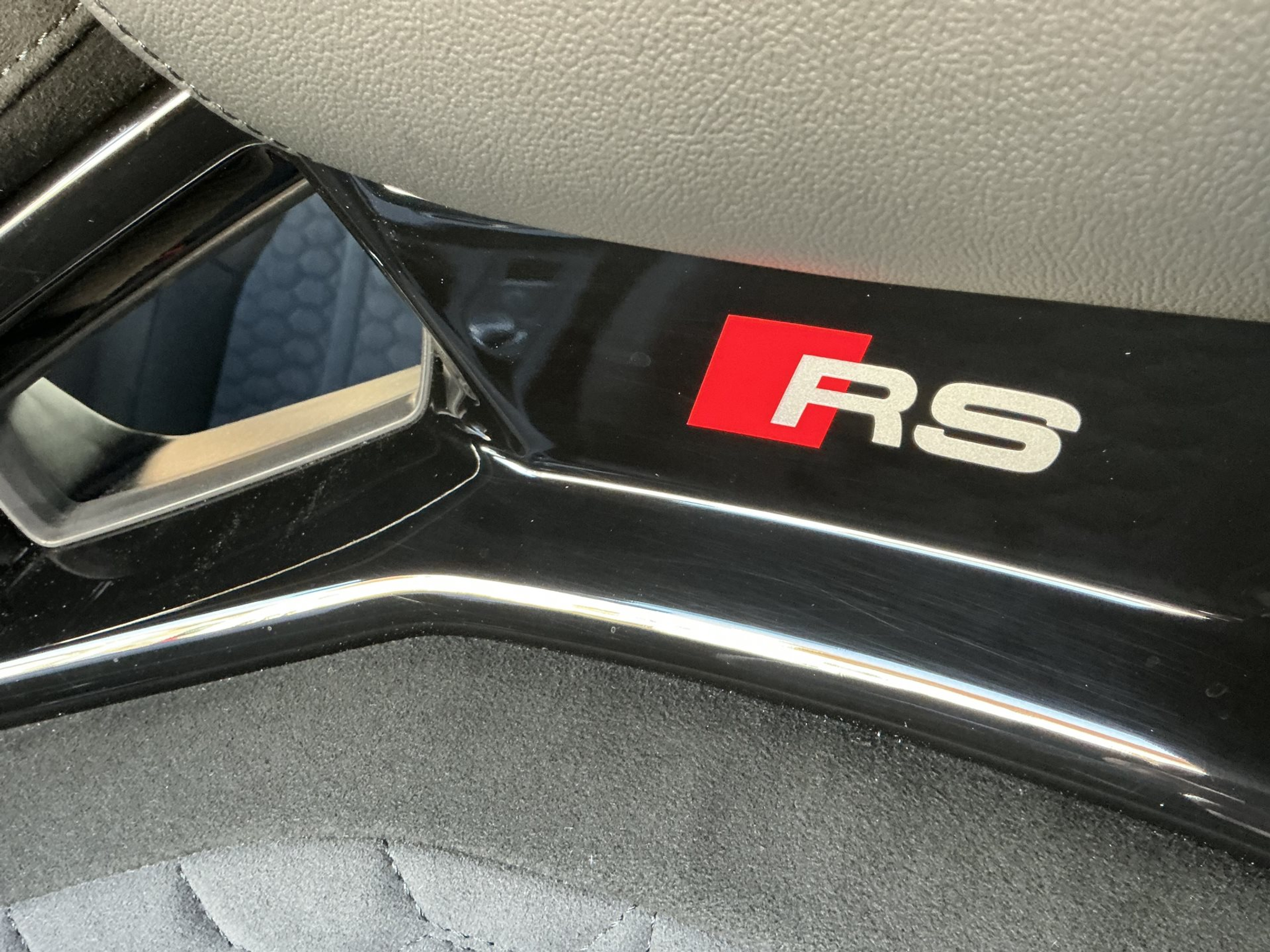 listing desktop thumbnail image 24