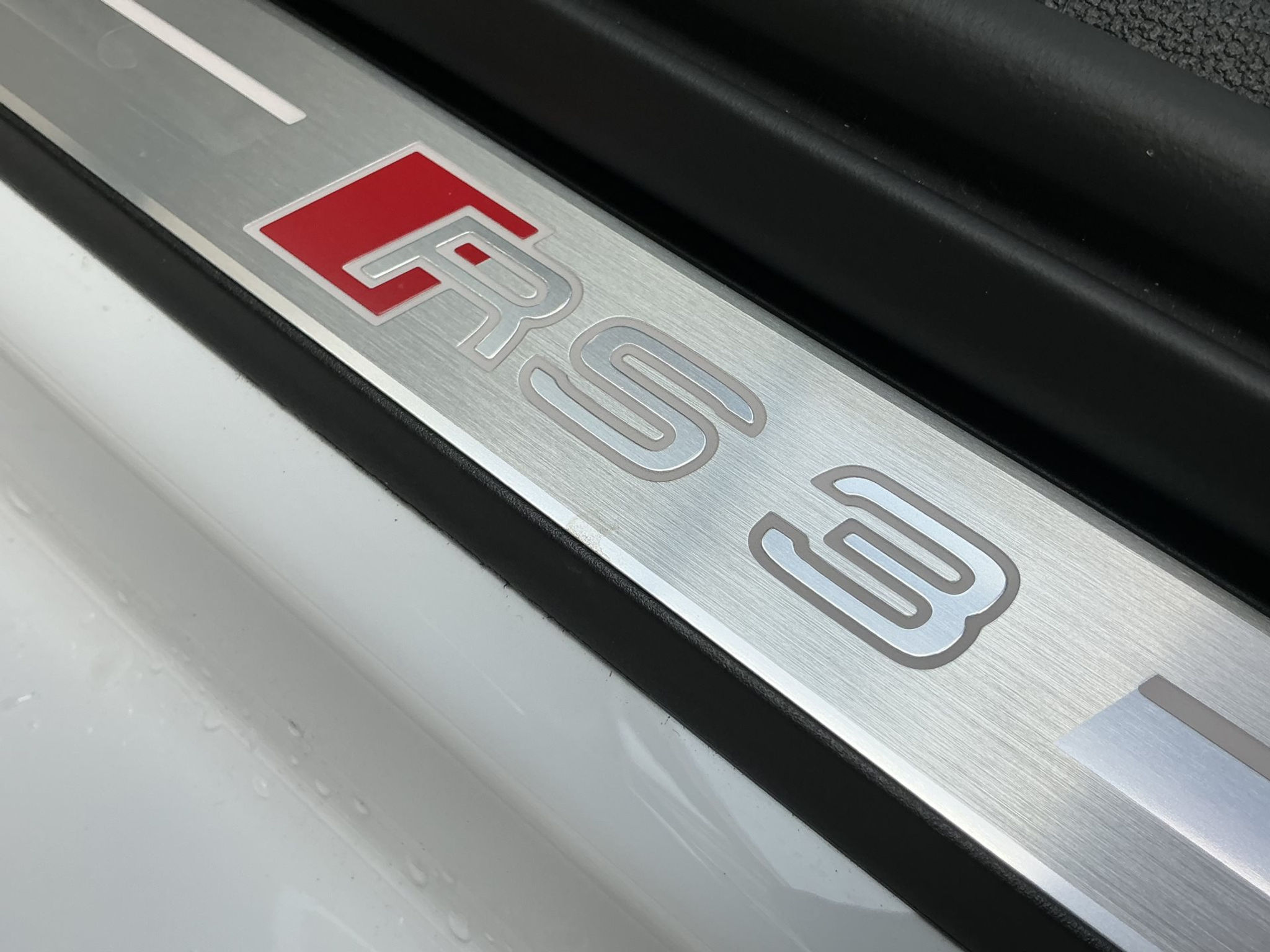 listing desktop thumbnail image 25