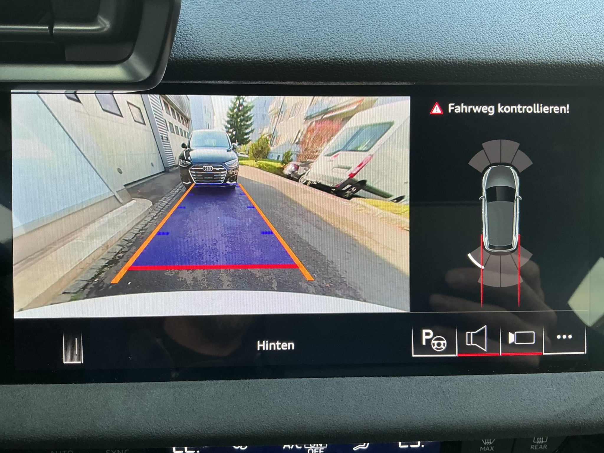 listing desktop thumbnail image 16