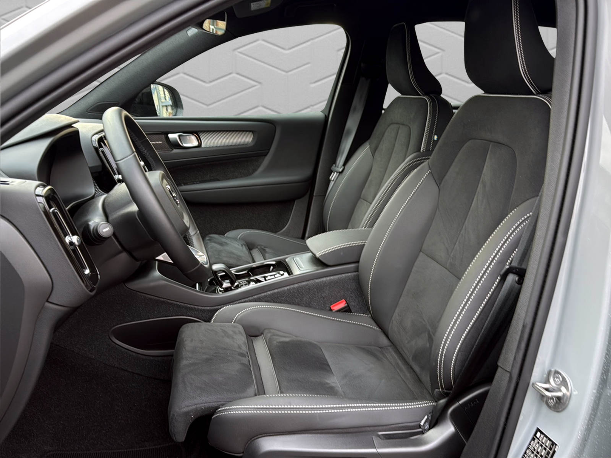 listing desktop thumbnail image 10