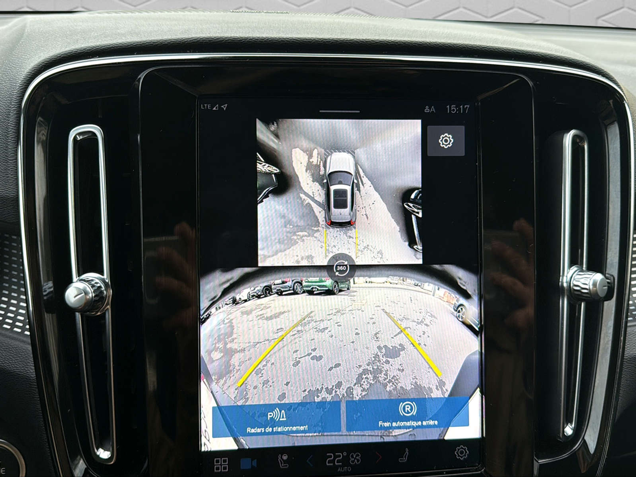 listing desktop thumbnail image 19