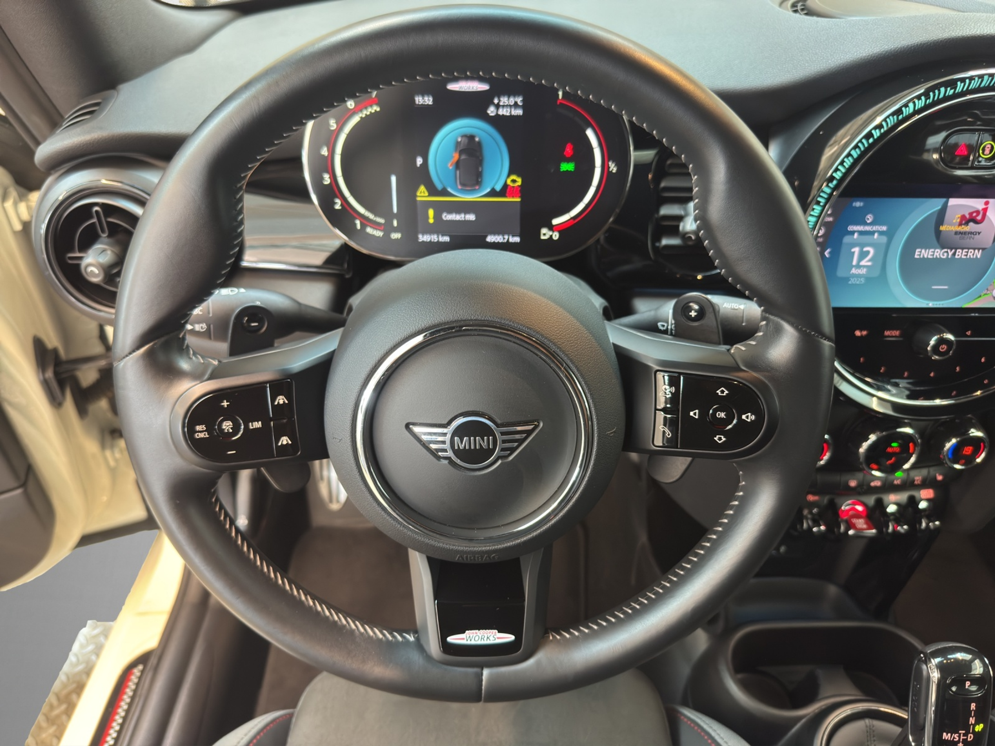 listing desktop thumbnail image 11