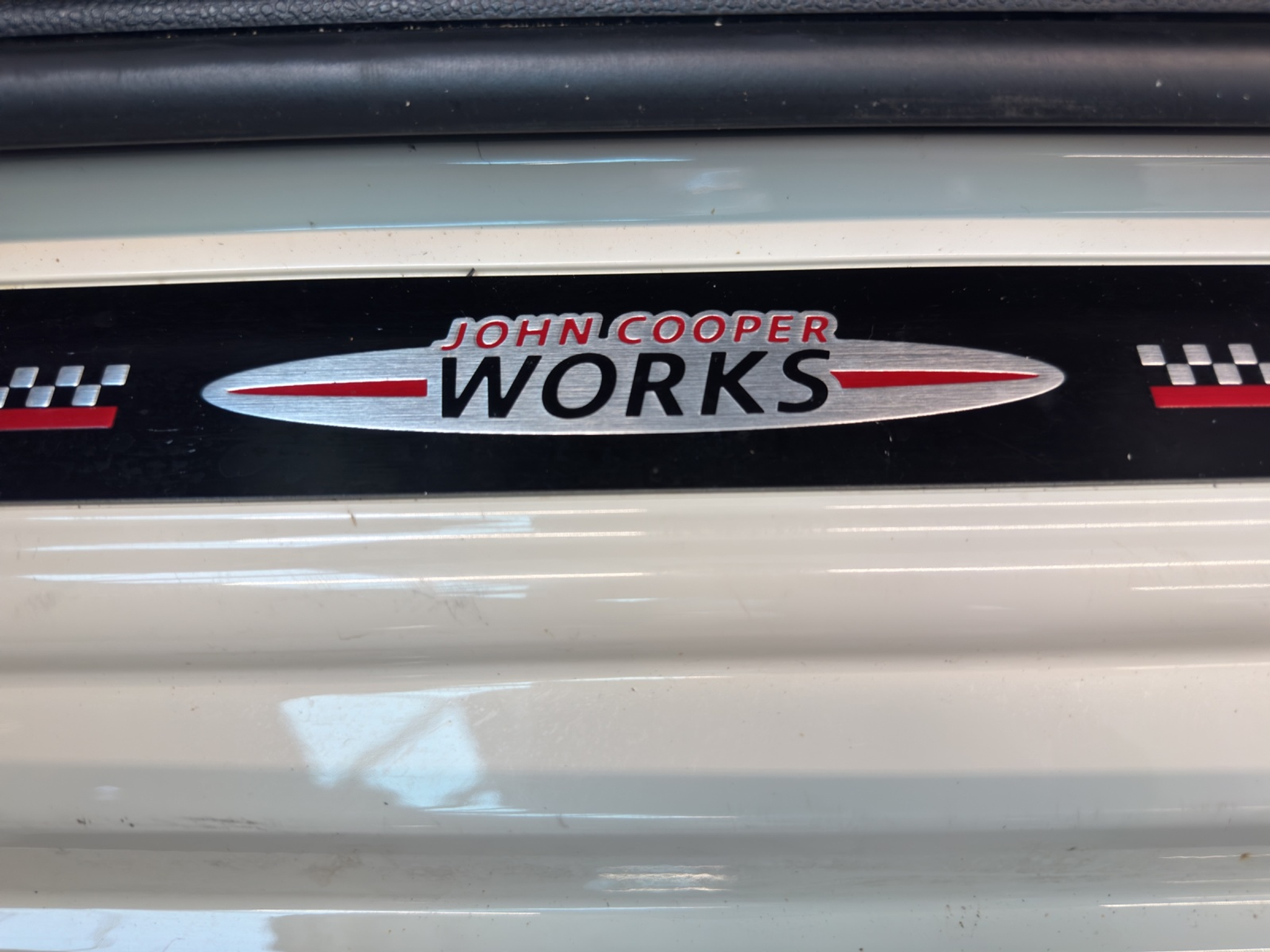 listing desktop thumbnail image 15