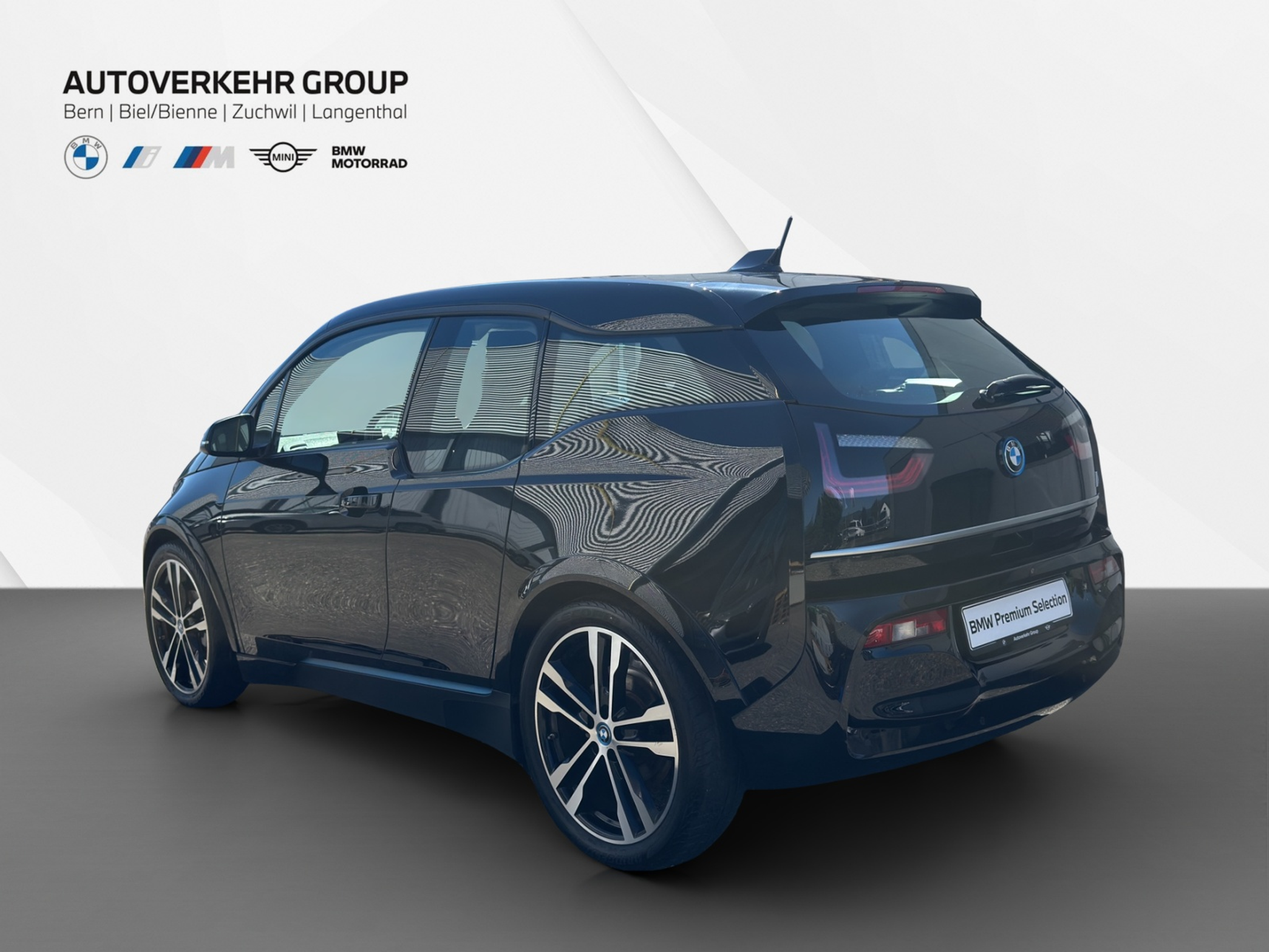 listing desktop thumbnail image 2