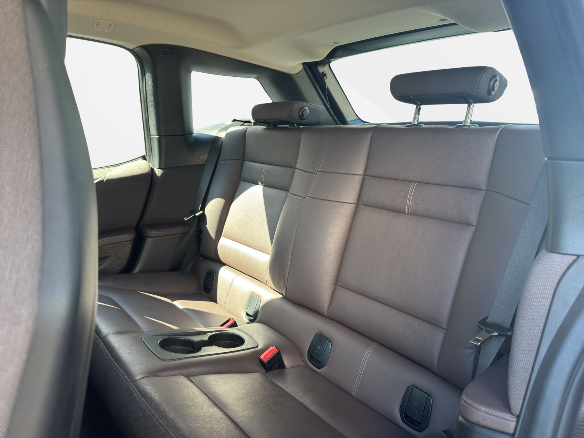 listing desktop thumbnail image 18