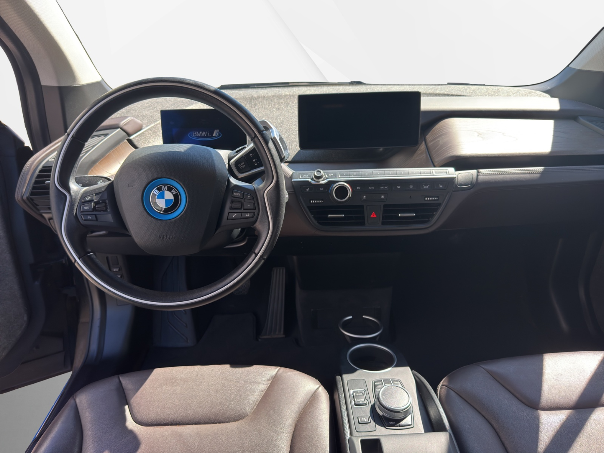 listing desktop thumbnail image 12