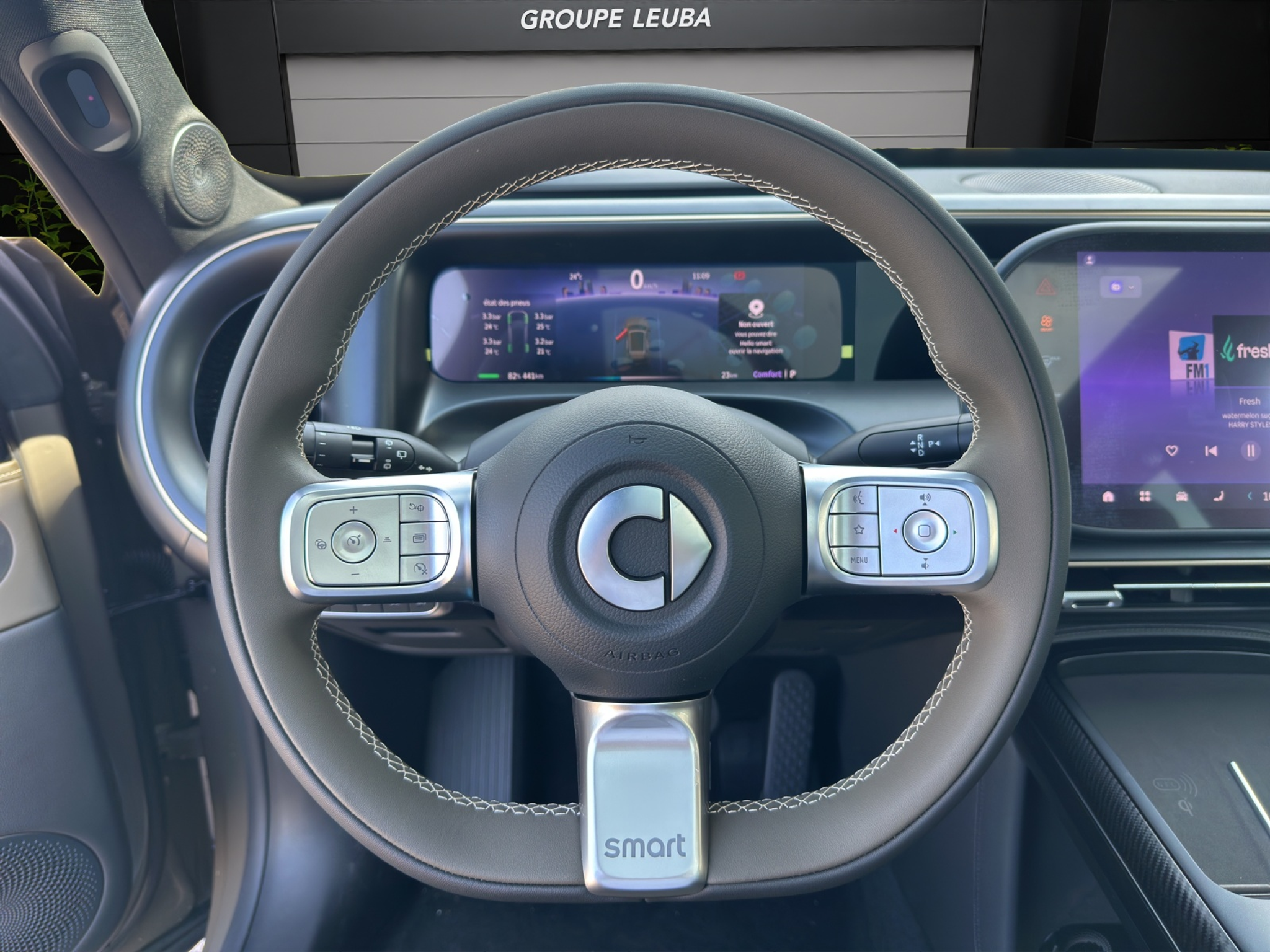 listing desktop thumbnail image 13