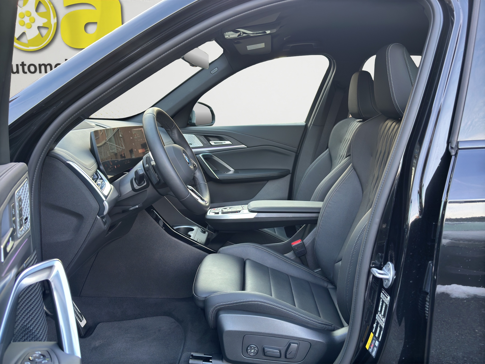 listing desktop thumbnail image 11