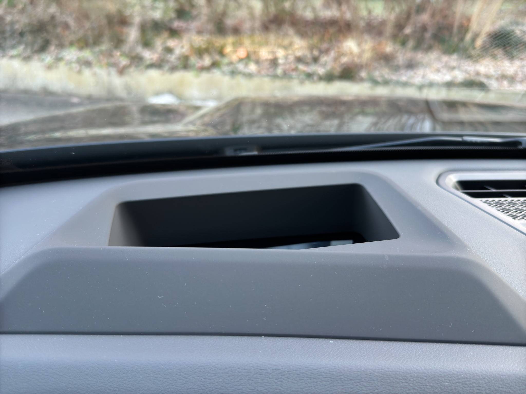 listing desktop thumbnail image 15