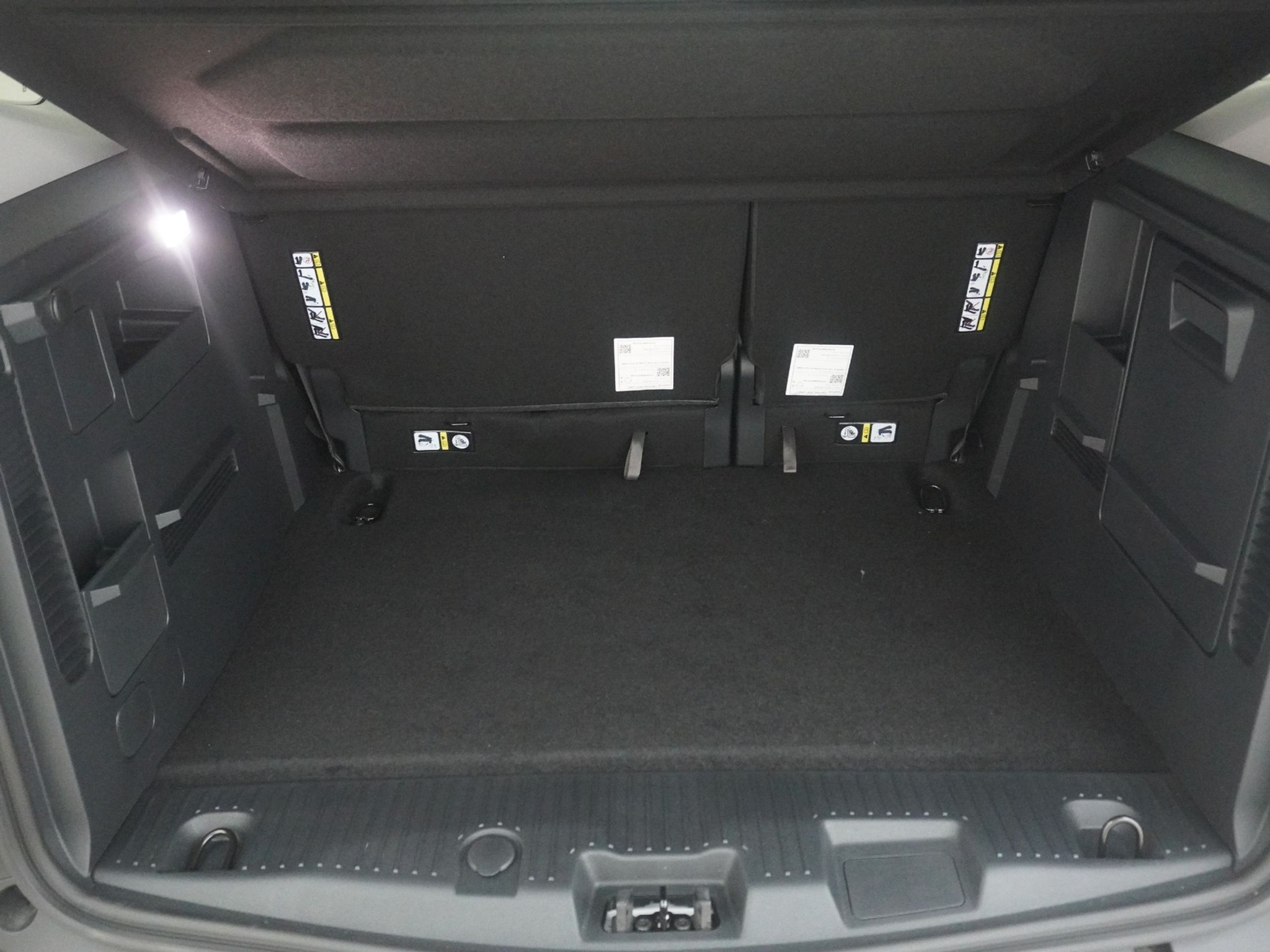 listing desktop thumbnail image 20