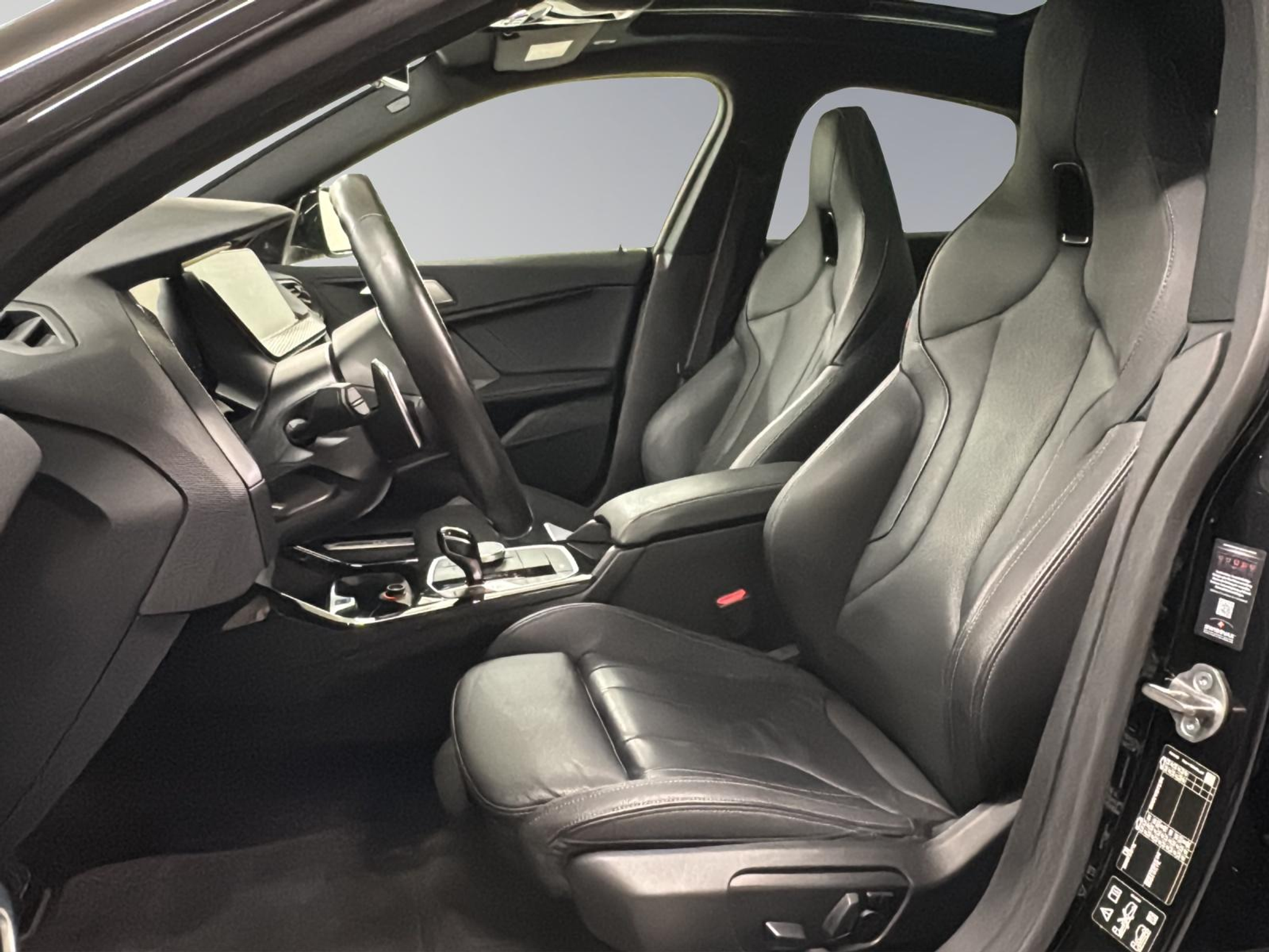 listing desktop thumbnail image 12