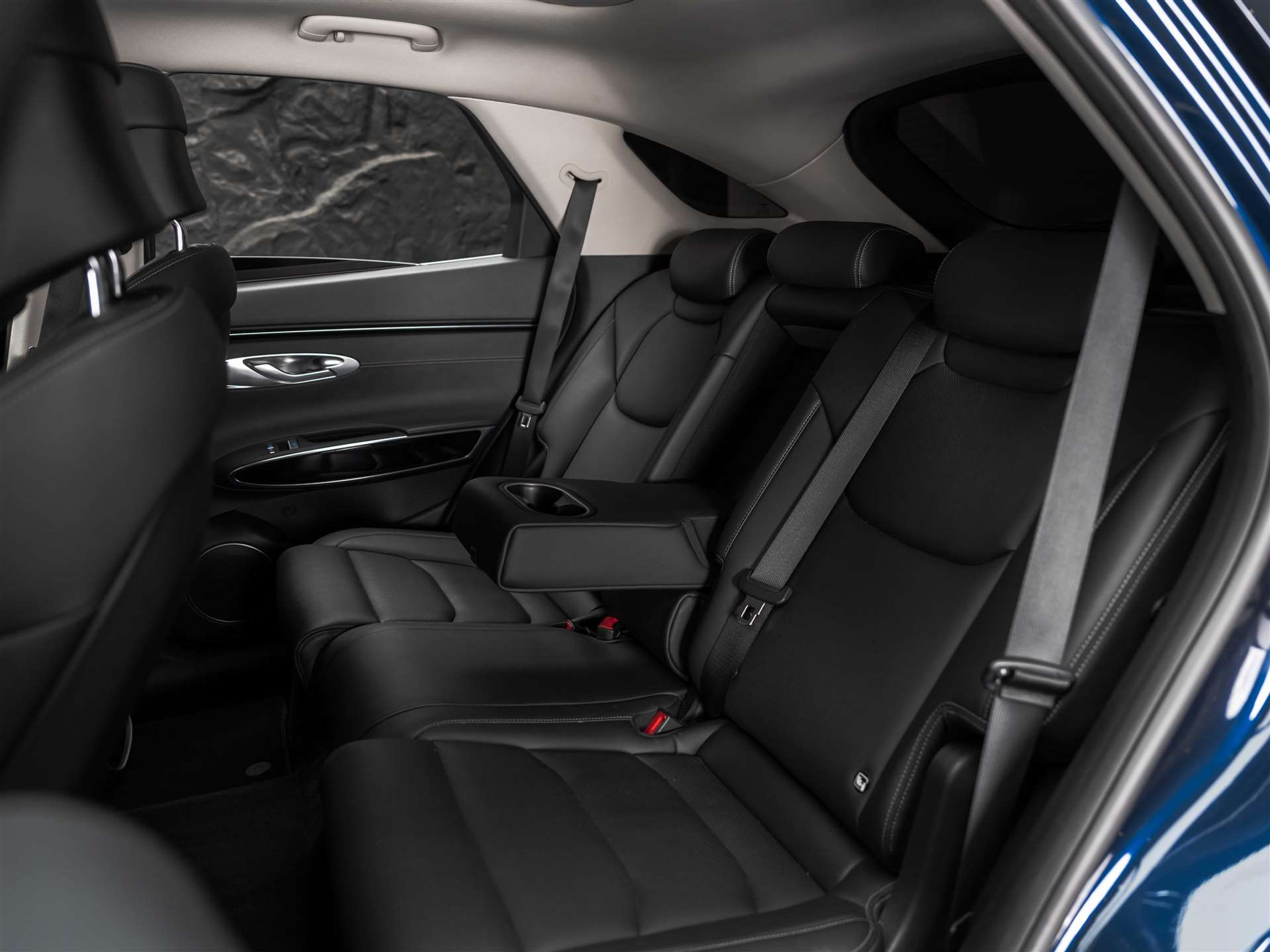 listing desktop thumbnail image 12