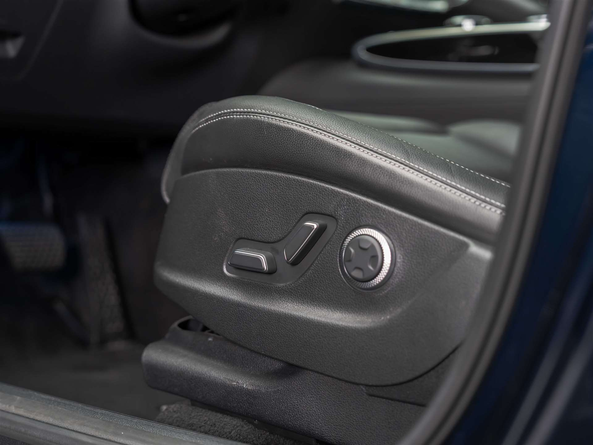 listing desktop thumbnail image 13