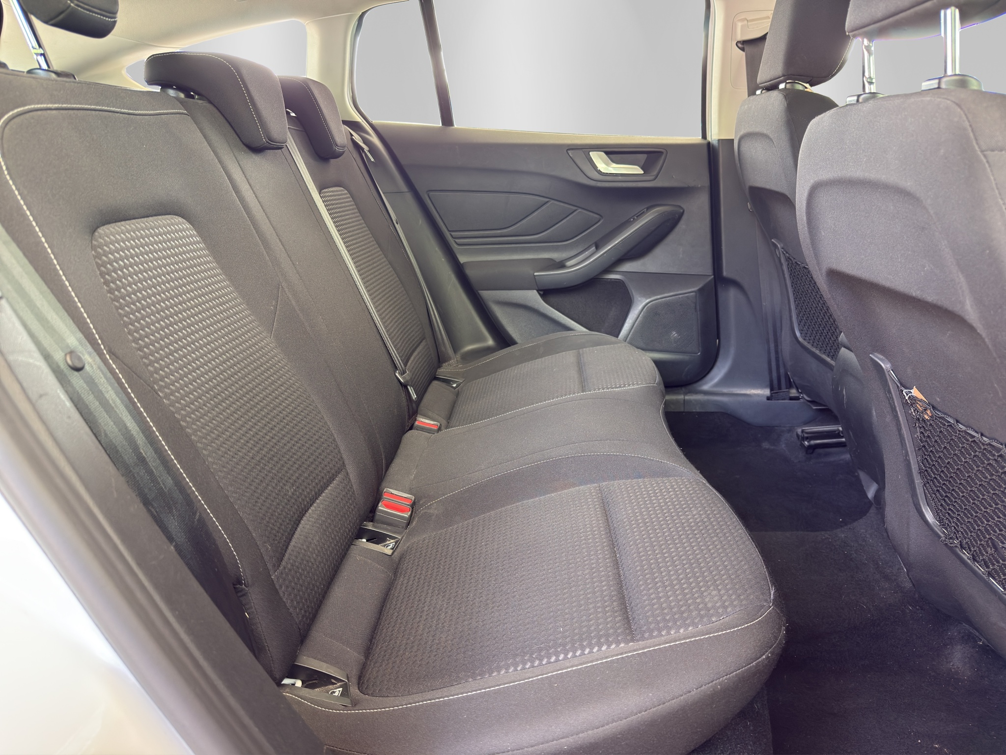 listing desktop thumbnail image 14