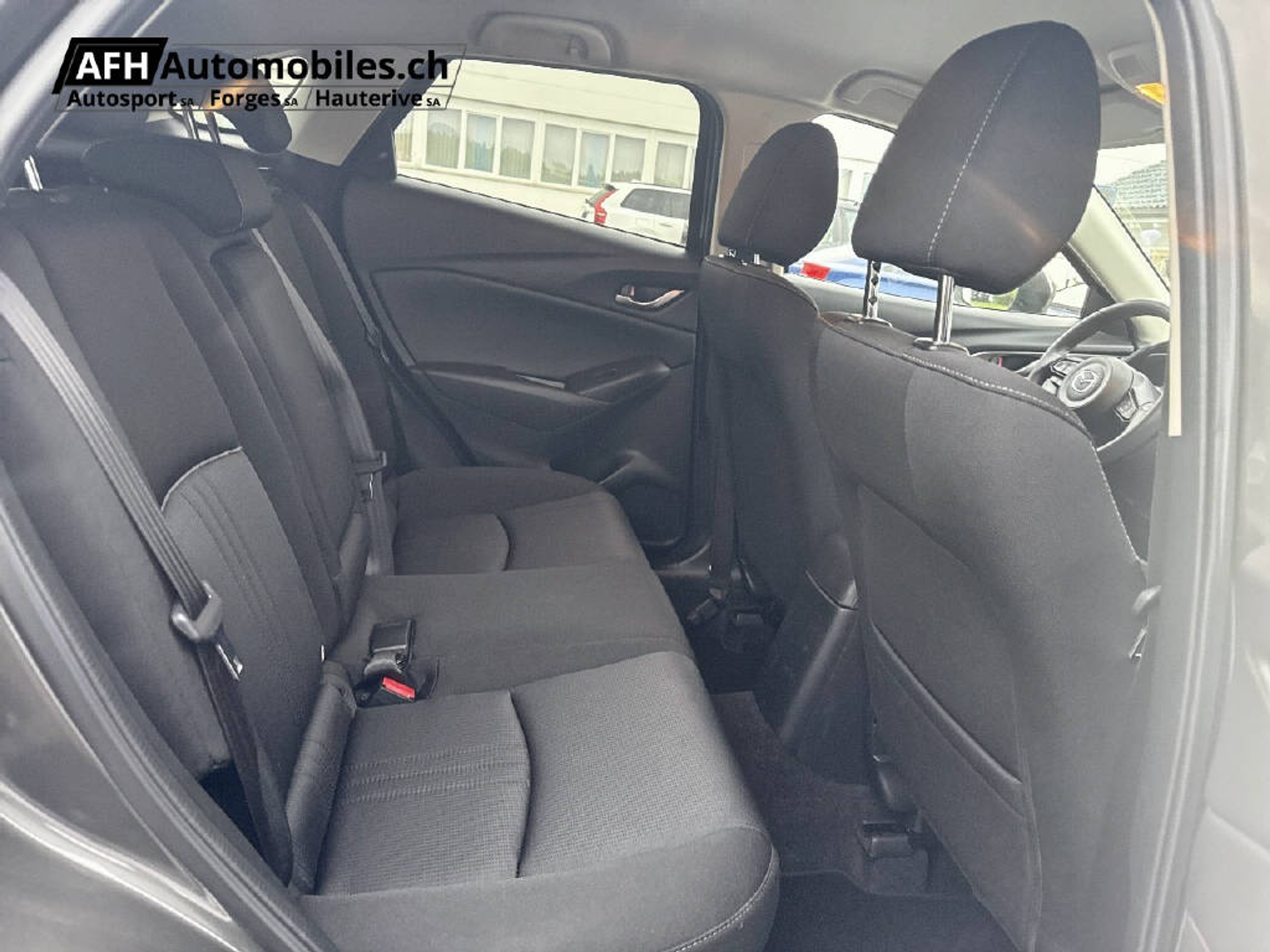 listing desktop thumbnail image 15