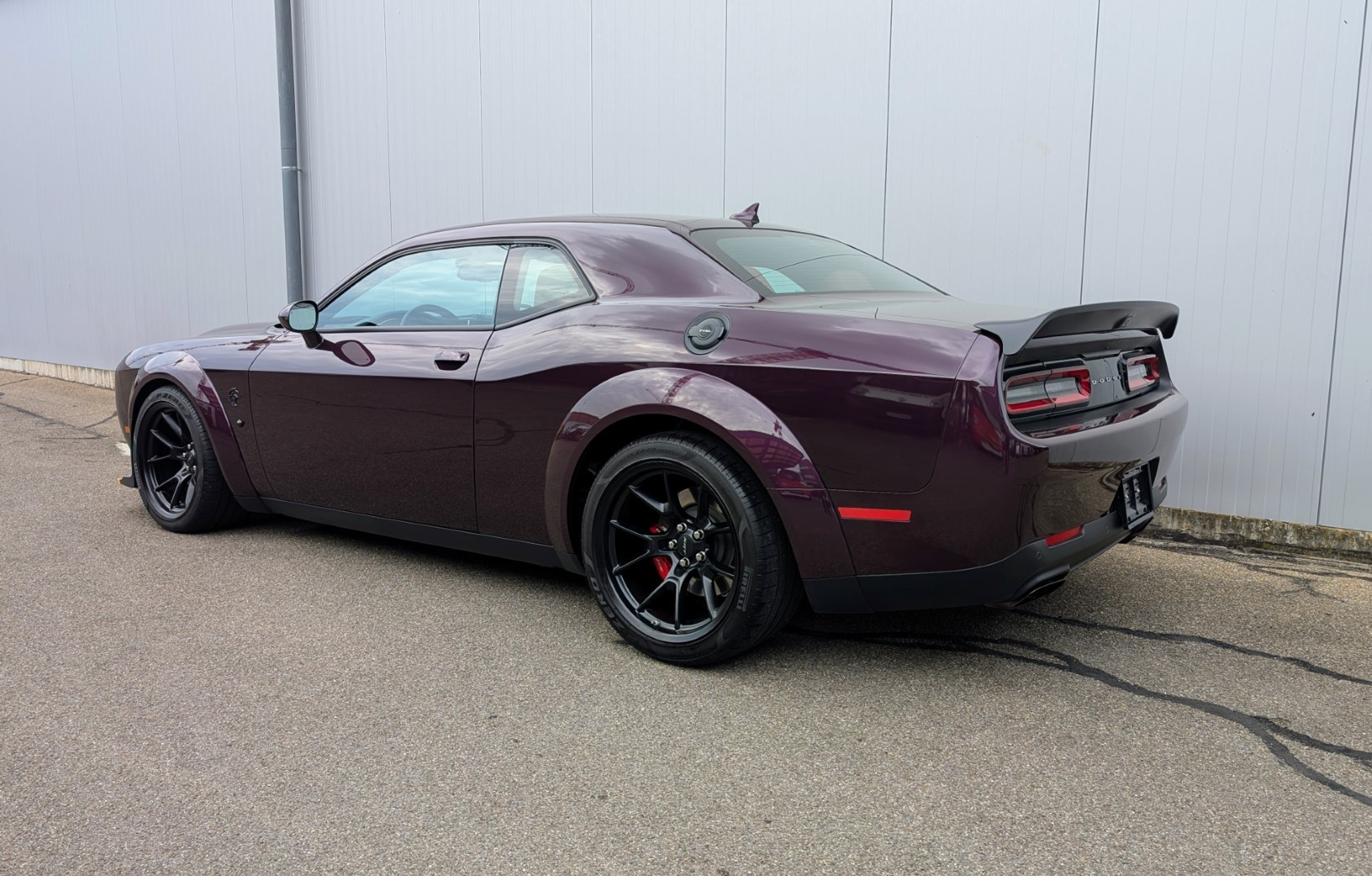 listing desktop thumbnail image 10