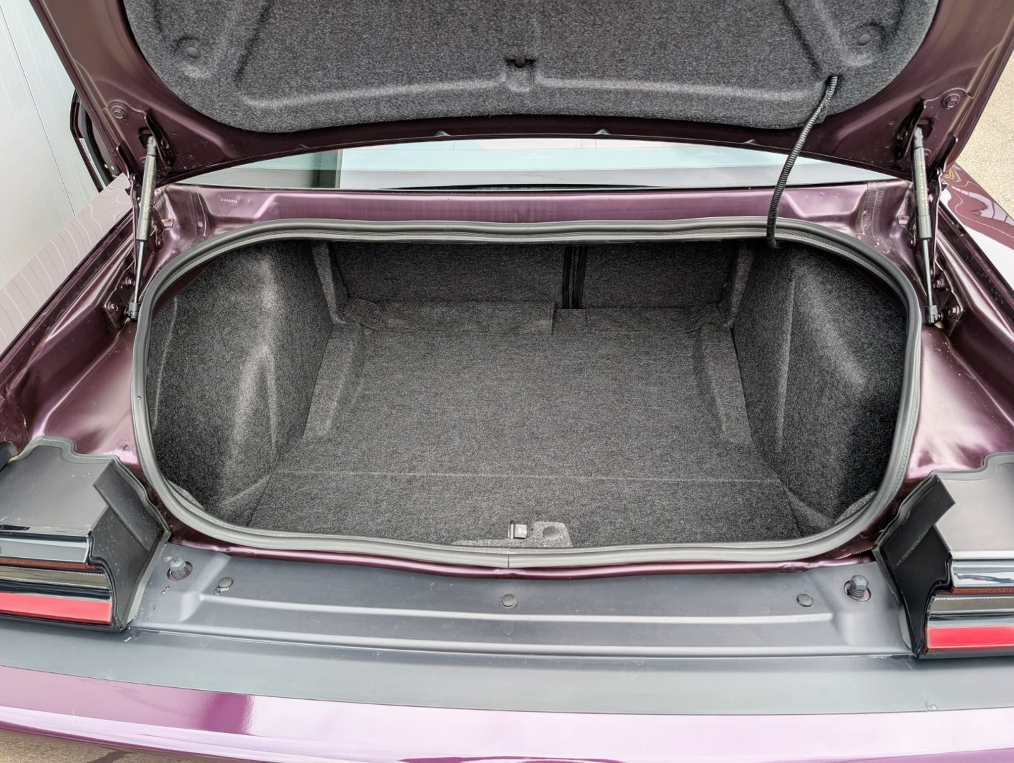 listing desktop thumbnail image 11