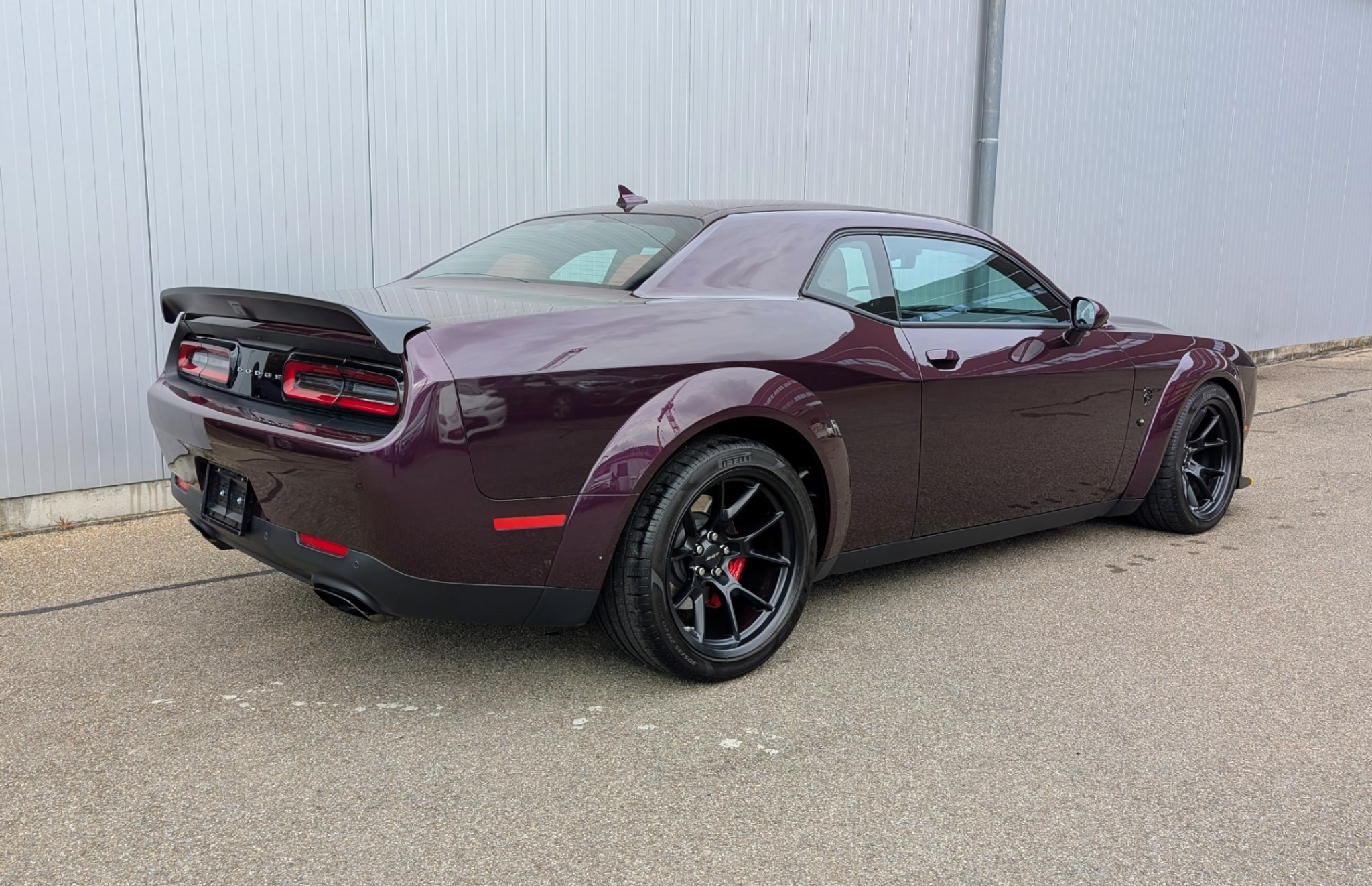 listing desktop thumbnail image 12