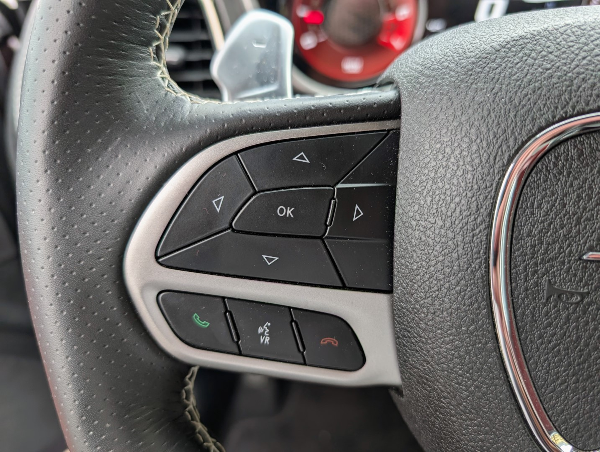 listing desktop thumbnail image 6