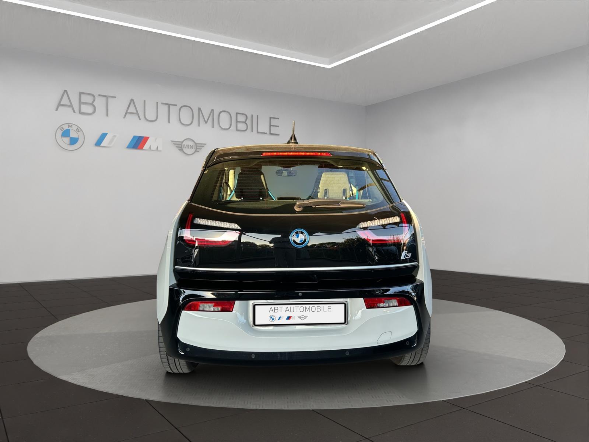 listing desktop thumbnail image 4